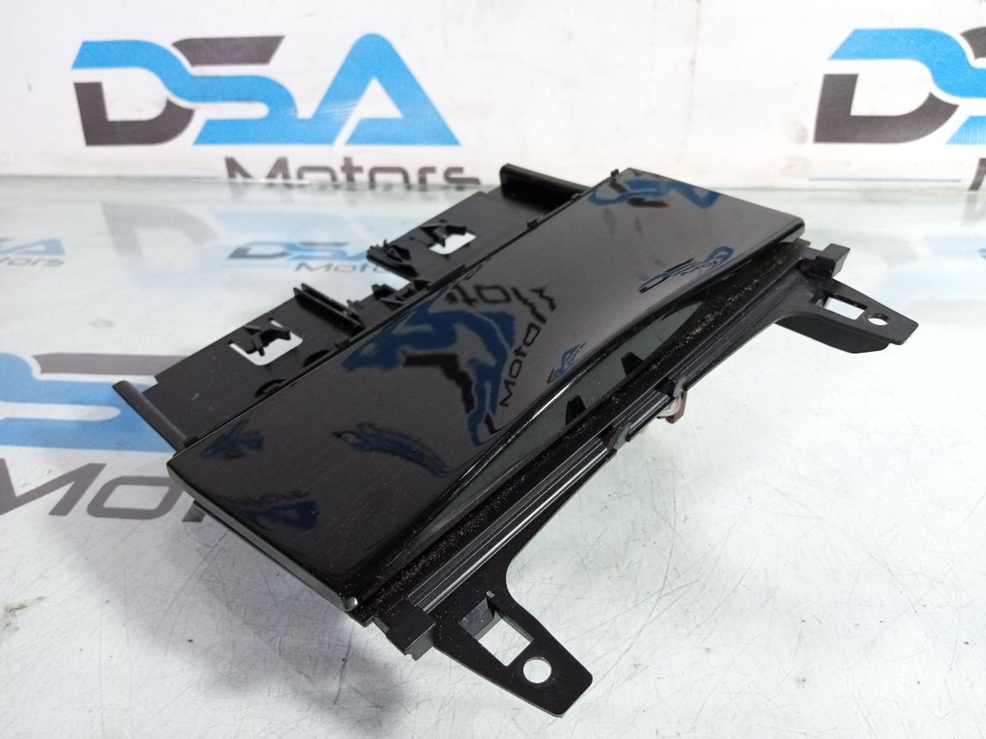 https://ycs.partsauto.market/partsauto-images/thmbs/userImages/b7628e092085f1f91467af1afb6e7630/part/1b668cf1-8490-490f-b7b5-f932616f9743_1736498251671.jpg