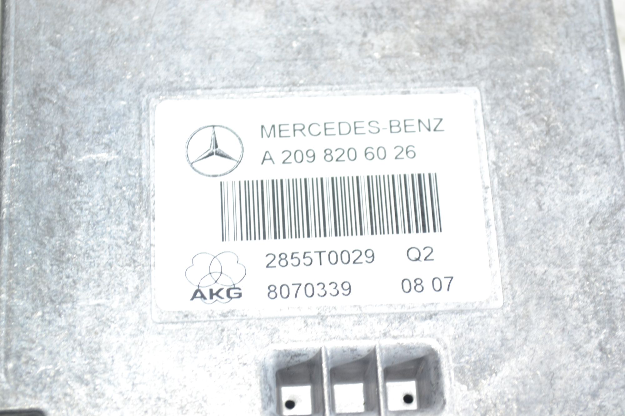 https://ycs.partsauto.market/partsauto-images/thmbs/userImages/b7628e092085f1f91467af1afb6e7630/part/1b9d79af-a3b2-4971-9ef2-57ae4bee4df8_1781099580599.jpg