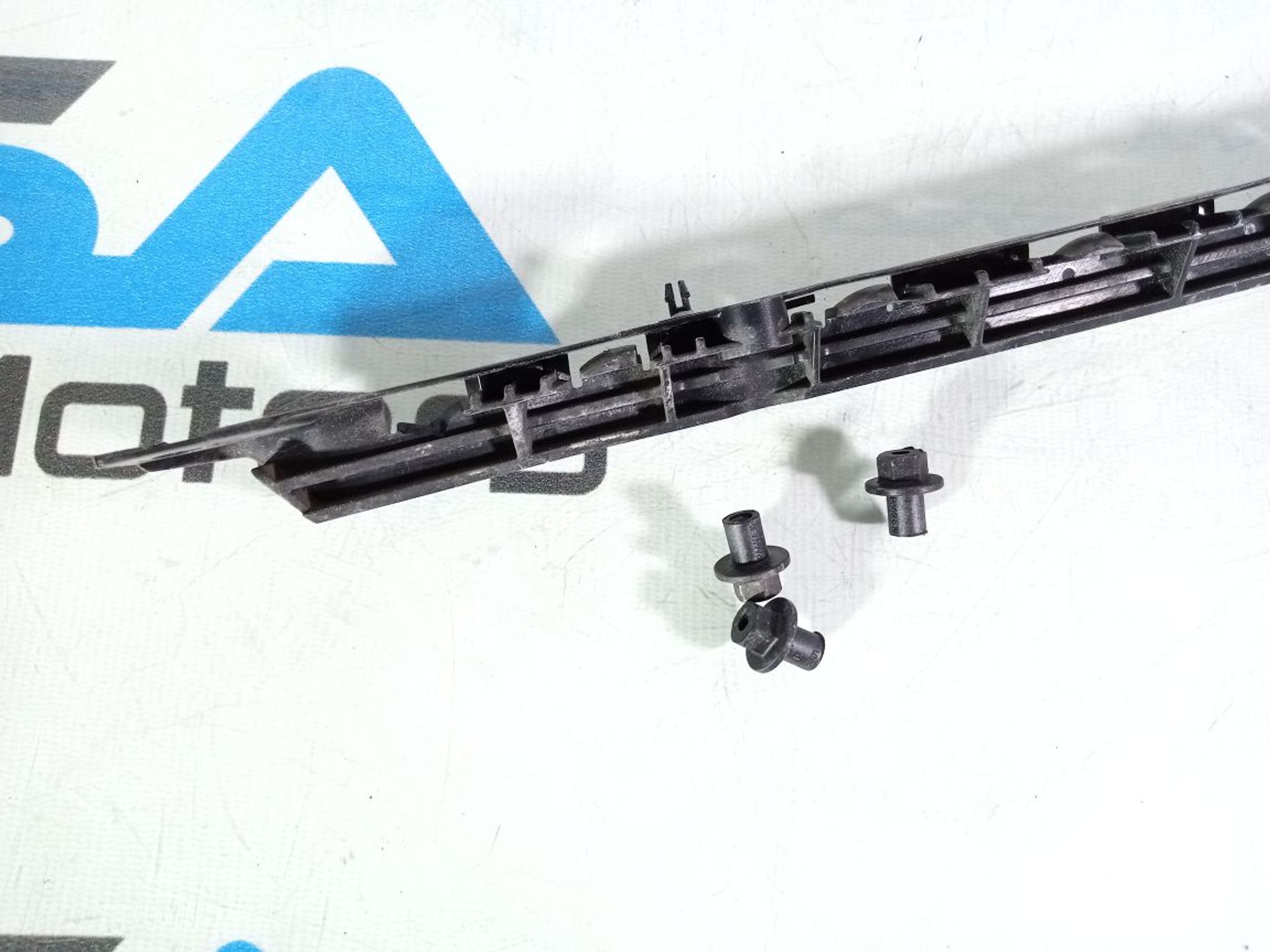 https://ycs.partsauto.market/partsauto-images/thmbs/userImages/b7628e092085f1f91467af1afb6e7630/part/1be7c6cb-9a23-4739-9dd7-dae71cd063f0_1741253598590.jpg