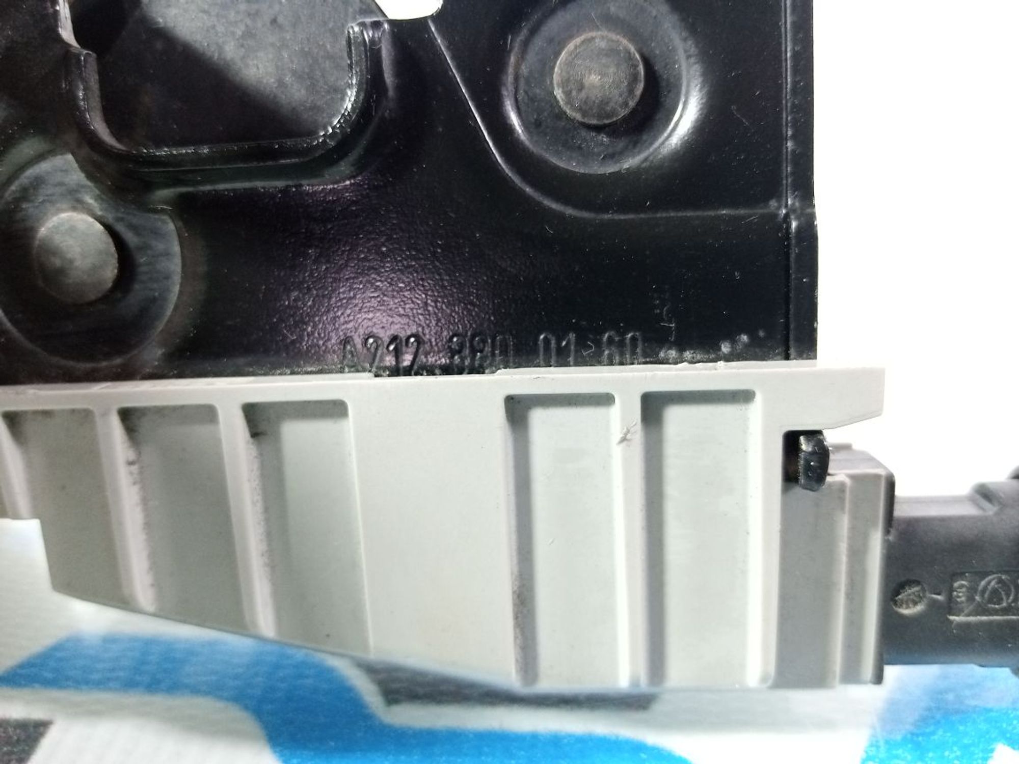 https://ycs.partsauto.market/partsauto-images/thmbs/userImages/b7628e092085f1f91467af1afb6e7630/part/1c4f69e0-af8f-48bb-89b7-9ca0ab3adc73_1740380330545.jpg
