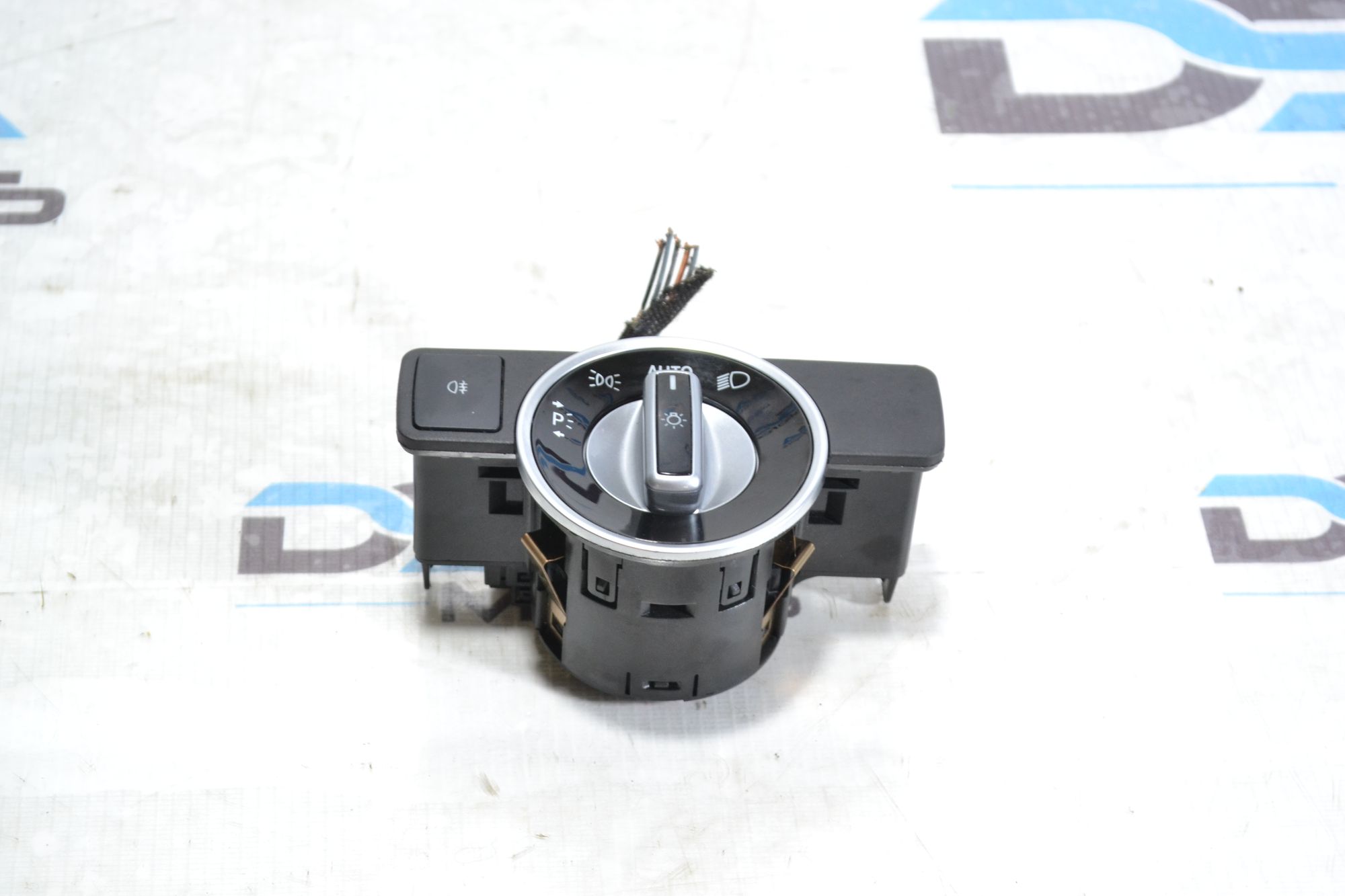 https://ycs.partsauto.market/partsauto-images/thmbs/userImages/b7628e092085f1f91467af1afb6e7630/part/1c953541-4ada-43d3-b3cc-08967b65a71c_1780989104849.jpg