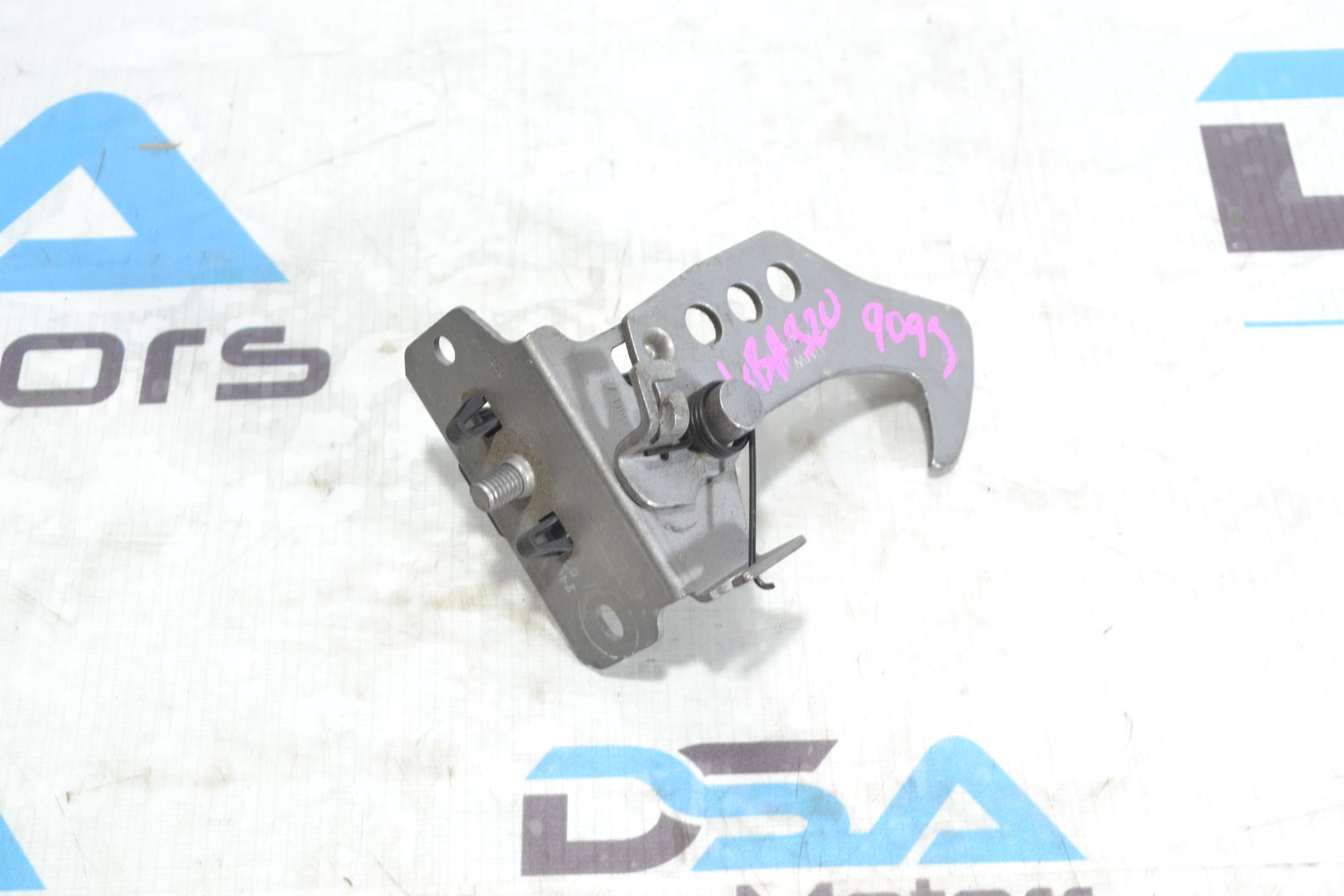 https://ycs.partsauto.market/partsauto-images/thmbs/userImages/b7628e092085f1f91467af1afb6e7630/part/1ced1ecb-d6a5-4d15-9f15-f29b5bae72b1_1781155915326.jpg