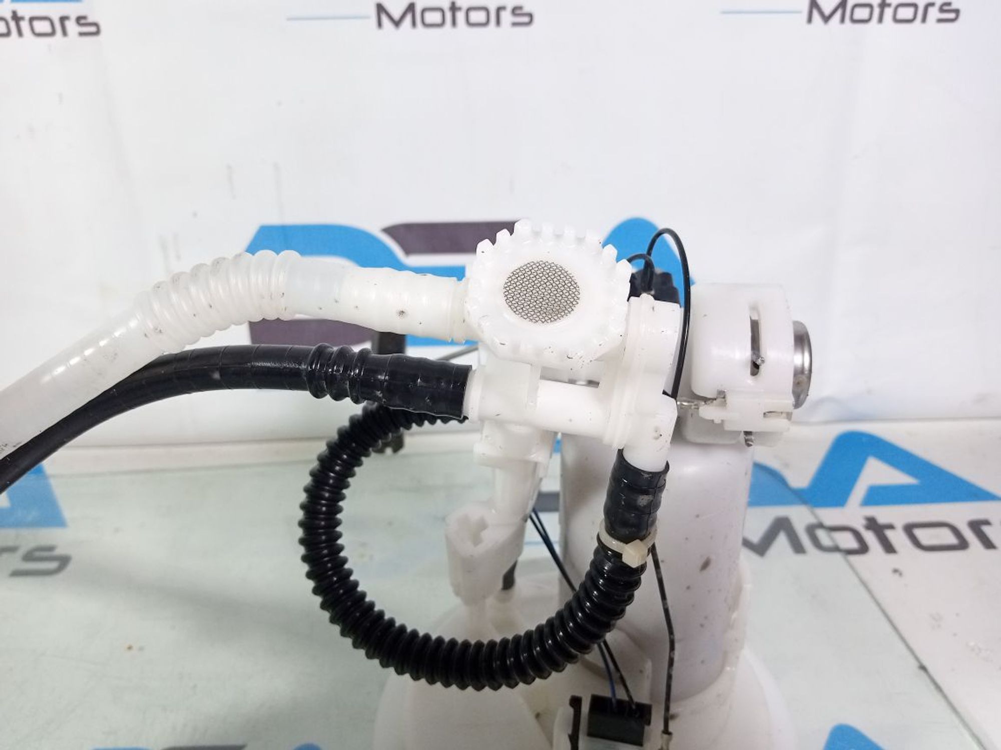 https://ycs.partsauto.market/partsauto-images/thmbs/userImages/b7628e092085f1f91467af1afb6e7630/part/1ceec597-8121-4364-8370-655ff19ff4b7_1743088086558.jpg