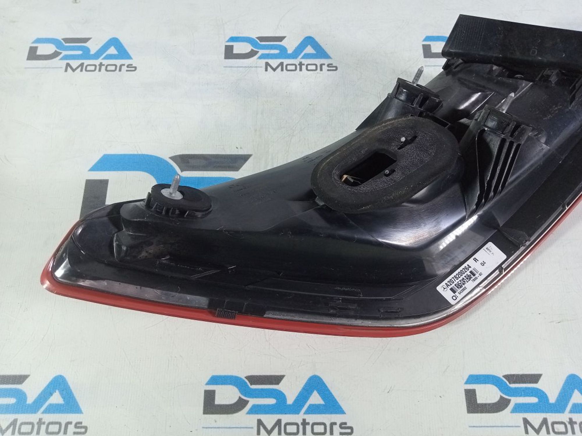 https://ycs.partsauto.market/partsauto-images/thmbs/userImages/b7628e092085f1f91467af1afb6e7630/part/1e3fb2de-ed85-41c7-9d43-3689d5de6018_1742557314989.jpg