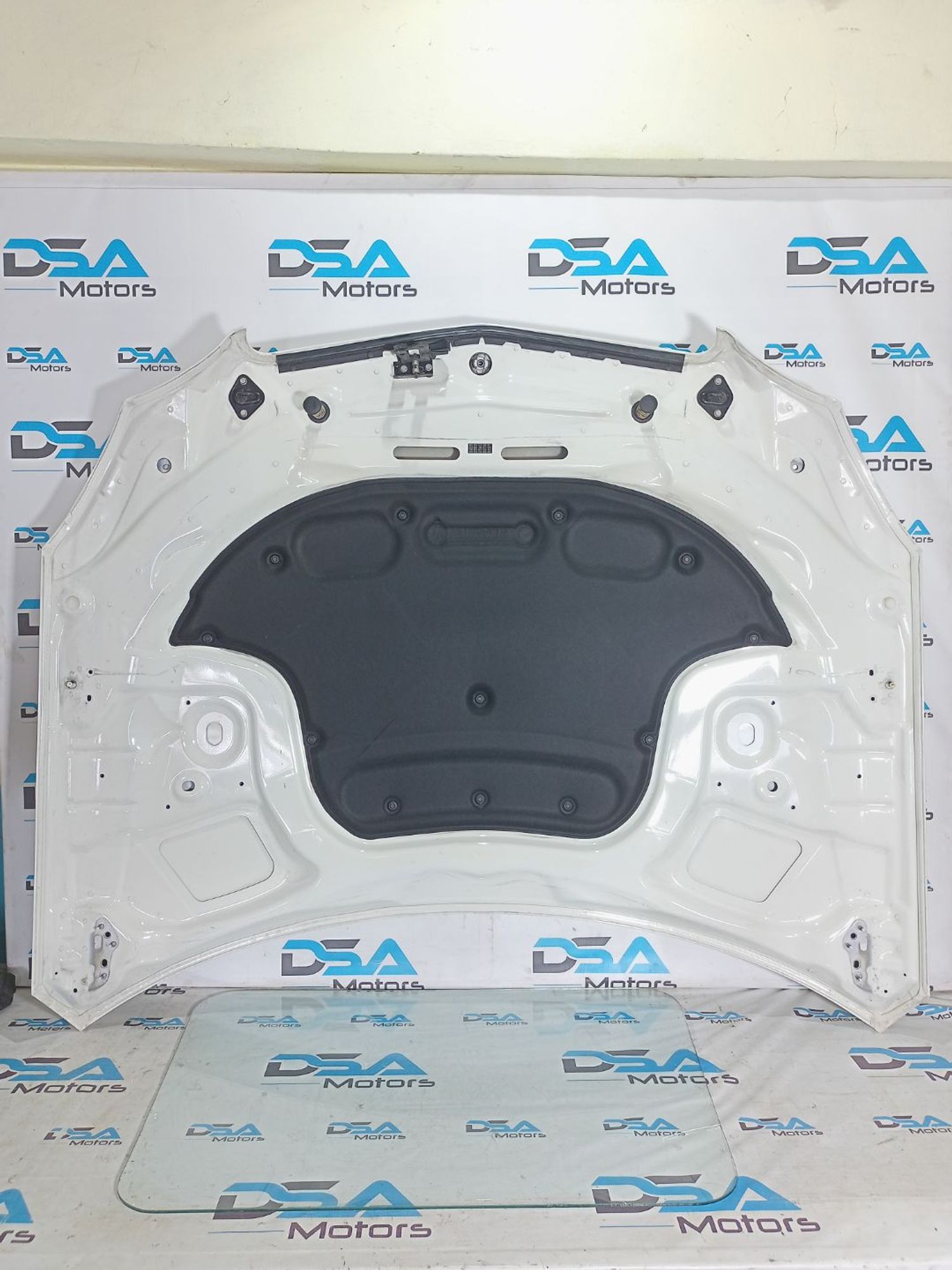 https://ycs.partsauto.market/partsauto-images/thmbs/userImages/b7628e092085f1f91467af1afb6e7630/part/1e614d1e-12d8-4529-a578-da68d9b45fed_1740052603447.jpg