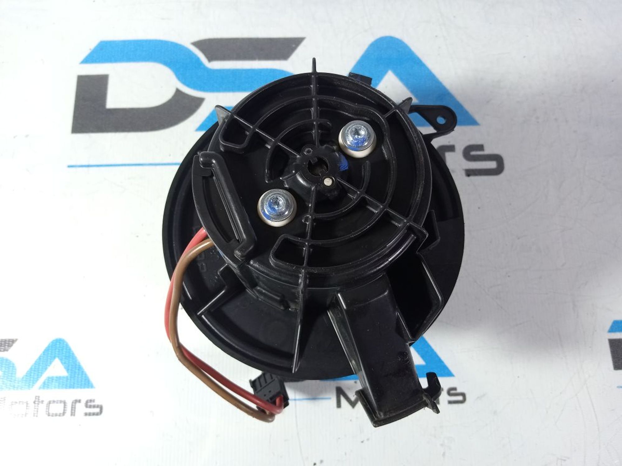 https://ycs.partsauto.market/partsauto-images/thmbs/userImages/b7628e092085f1f91467af1afb6e7630/part/1ebcbe58-c837-4f78-ba06-6ebc07019980_1740682363267.jpg