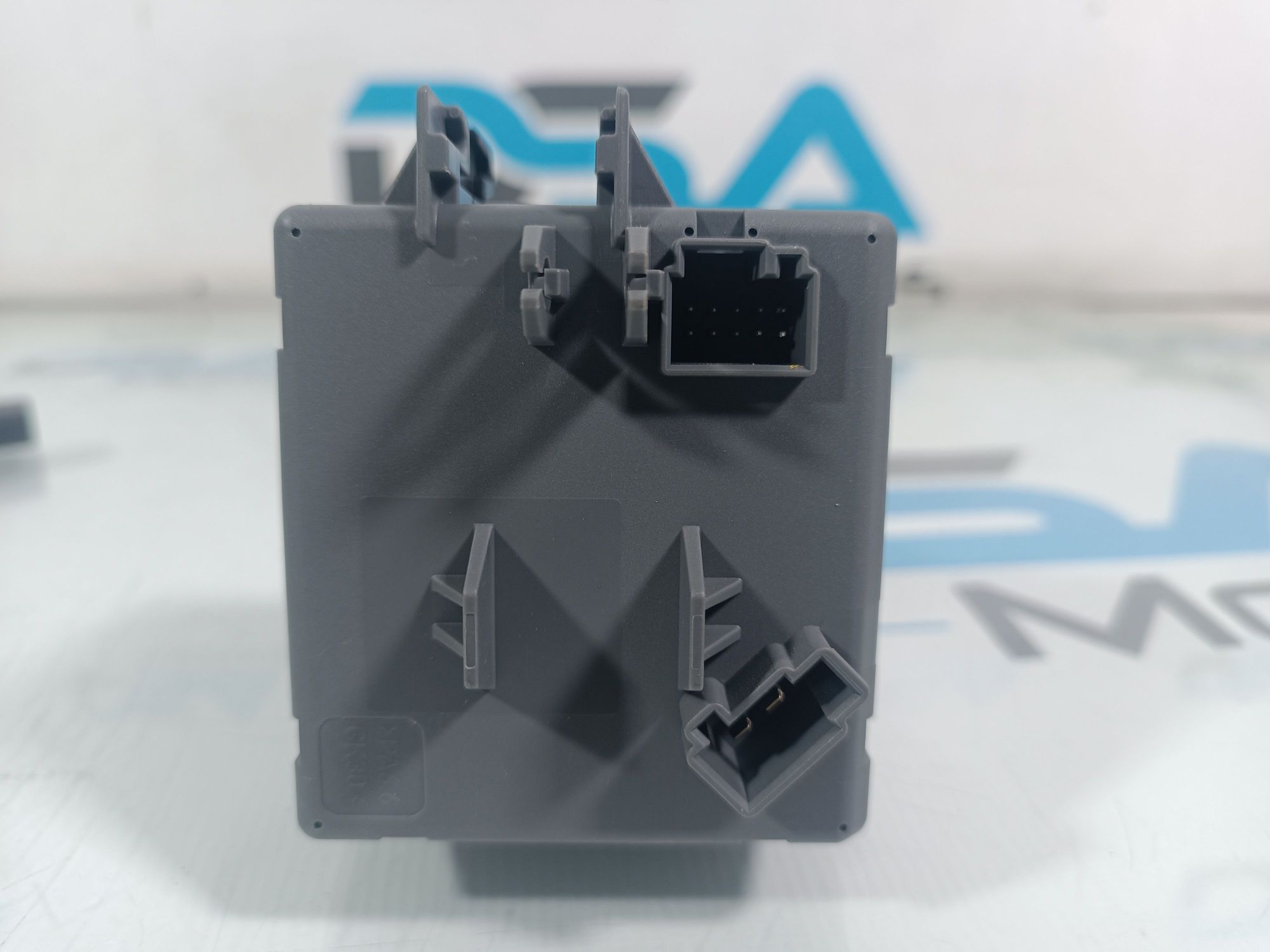 https://ycs.partsauto.market/partsauto-images/thmbs/userImages/b7628e092085f1f91467af1afb6e7630/part/1ec01e54-83b5-4481-b654-c96db7203e65_1711456972550.jpg