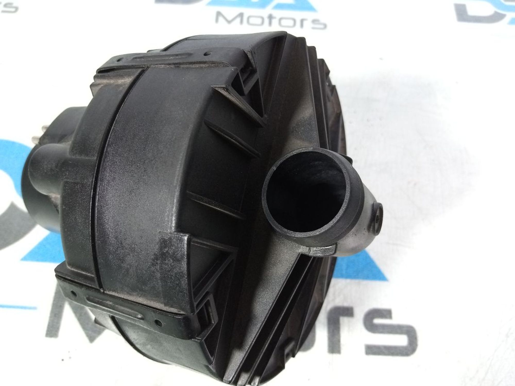 https://ycs.partsauto.market/partsauto-images/thmbs/userImages/b7628e092085f1f91467af1afb6e7630/part/1ed7f4ff-3d6e-4b63-8df8-694c09eed55a_1744715495937.jpg