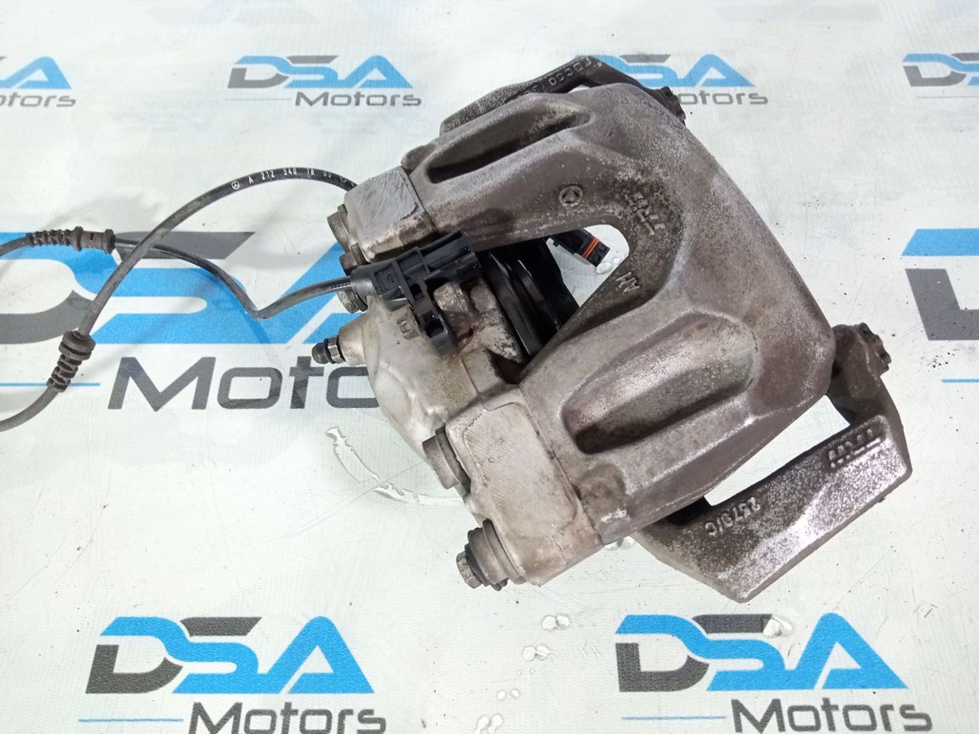https://ycs.partsauto.market/partsauto-images/thmbs/userImages/b7628e092085f1f91467af1afb6e7630/part/1eee7677-1179-415e-a405-96128531e027_1740839074415.jpg