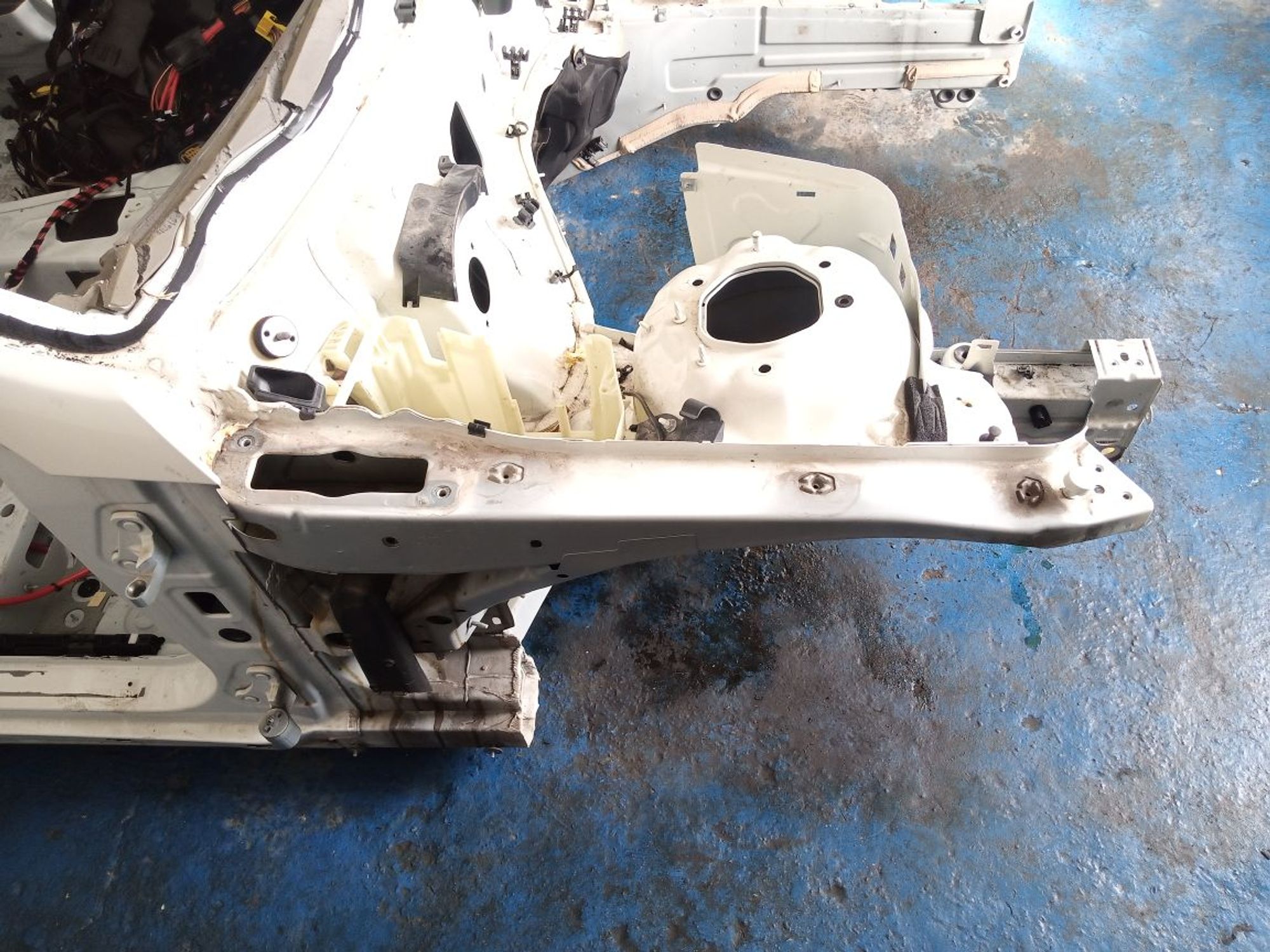 https://ycs.partsauto.market/partsauto-images/thmbs/userImages/b7628e092085f1f91467af1afb6e7630/part/1f6460c4-eb86-47aa-b653-2a23f91458f9_1740727165362.jpg