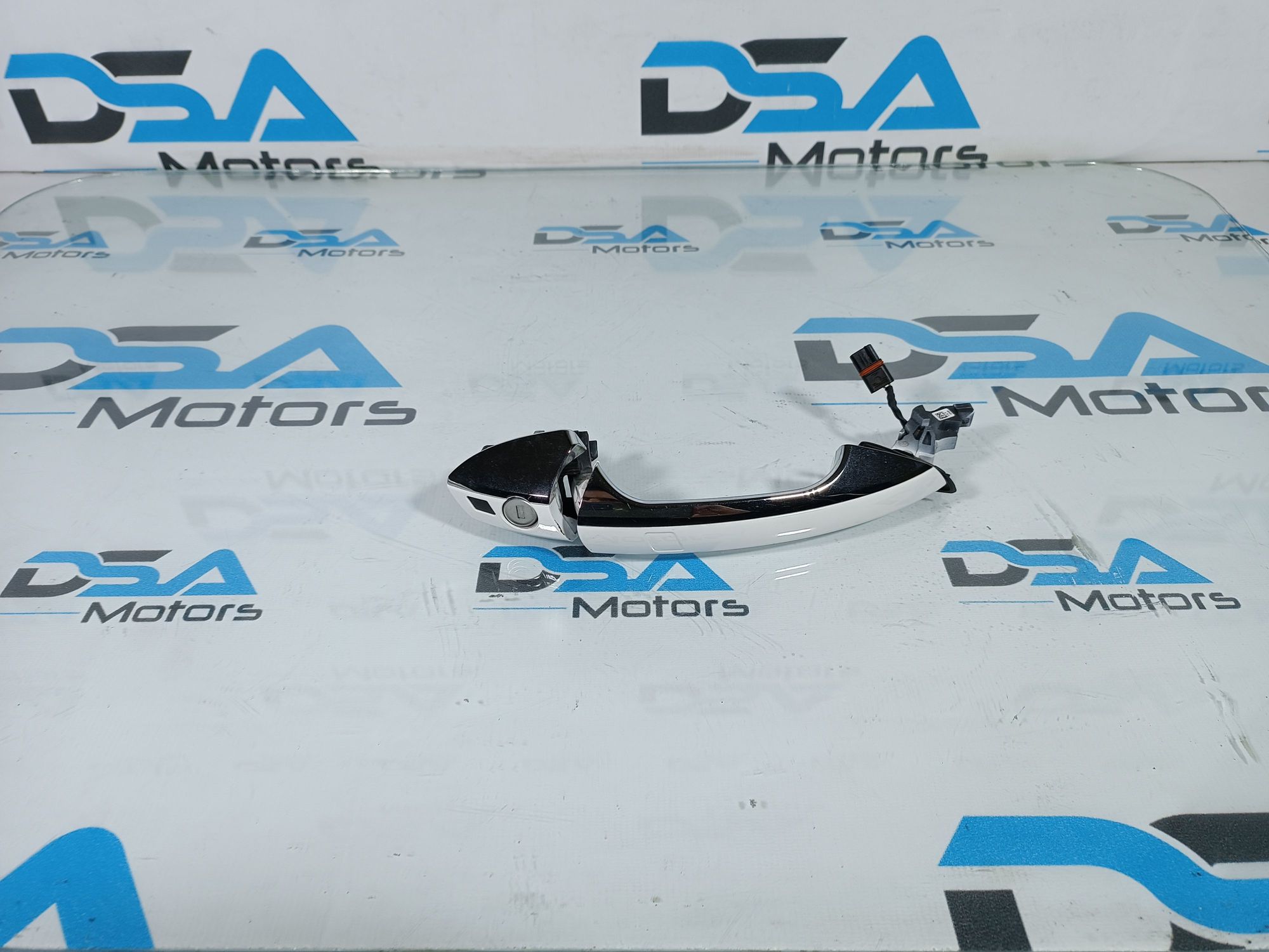https://ycs.partsauto.market/partsauto-images/thmbs/userImages/b7628e092085f1f91467af1afb6e7630/part/1f8f54ab-01d0-43b3-a649-a6b7ab5da272_1702302429605.jpg