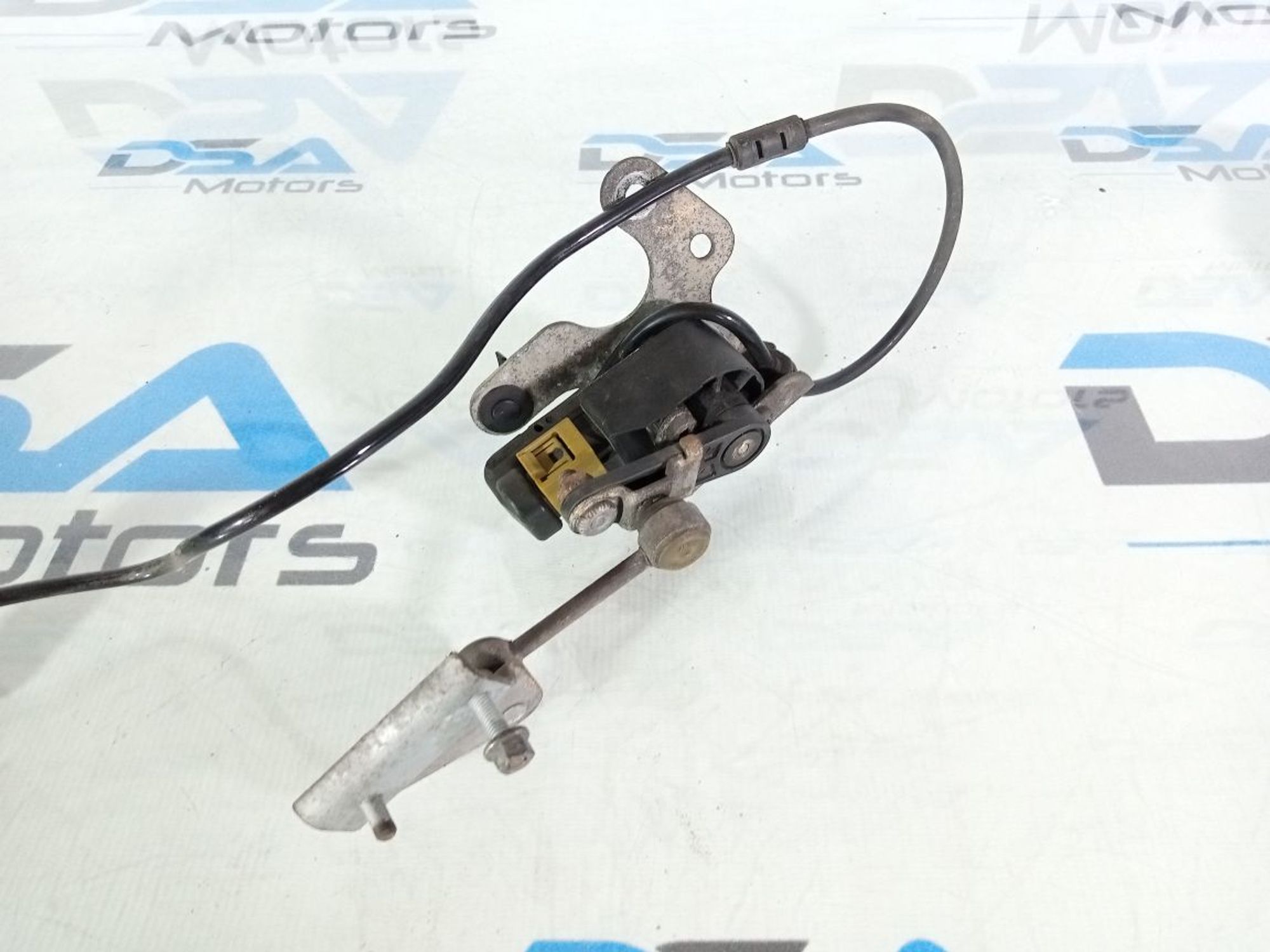 https://ycs.partsauto.market/partsauto-images/thmbs/userImages/b7628e092085f1f91467af1afb6e7630/part/1fe3fae6-6578-47a8-83a5-bbfc686acd38_1740485884062.jpg