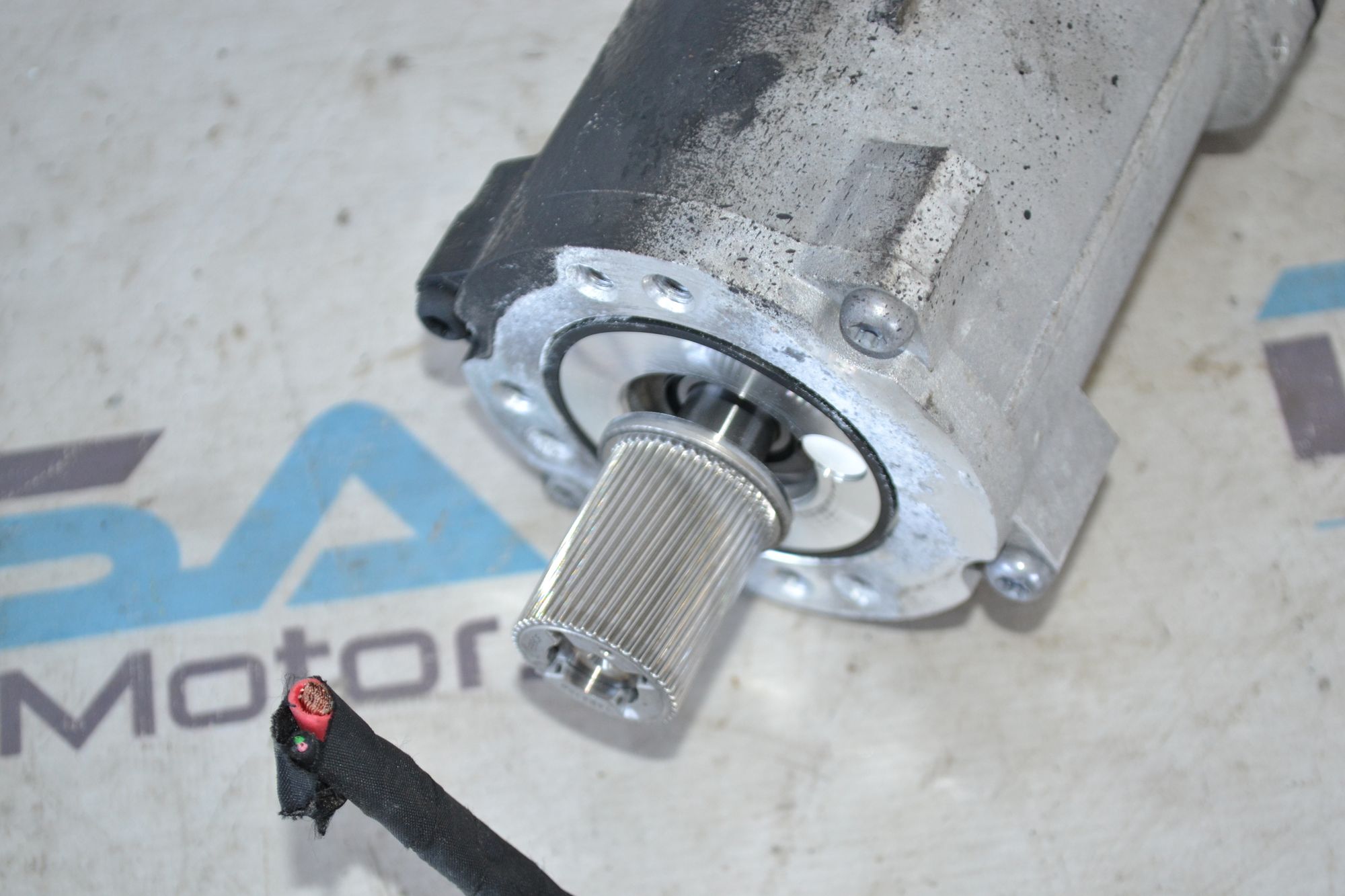 https://ycs.partsauto.market/partsauto-images/thmbs/userImages/b7628e092085f1f91467af1afb6e7630/part/1ff1cb19-1475-4722-9b72-d658ecb3868d_1785494015346.jpg