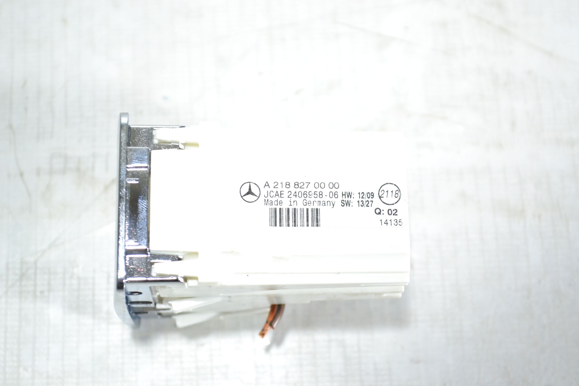 https://ycs.partsauto.market/partsauto-images/thmbs/userImages/b7628e092085f1f91467af1afb6e7630/part/1ff5eeed-ebcf-46ea-b887-090f771aef90_1780580291151.jpg