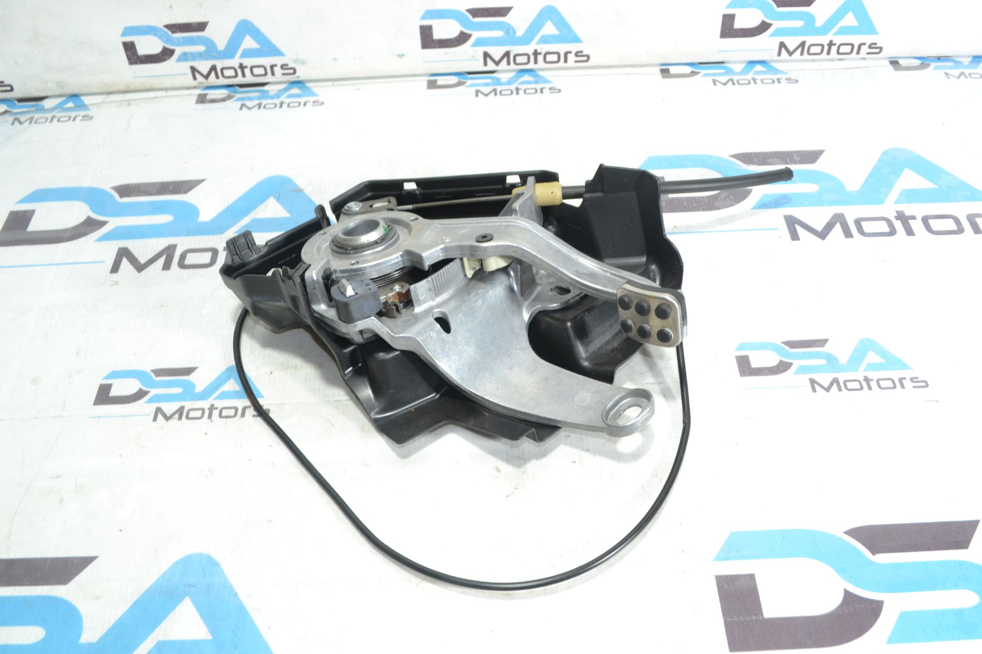https://ycs.partsauto.market/partsauto-images/thmbs/userImages/b7628e092085f1f91467af1afb6e7630/part/205d2650-3668-41bc-8008-40a6eb52680e_1781169715917.jpg