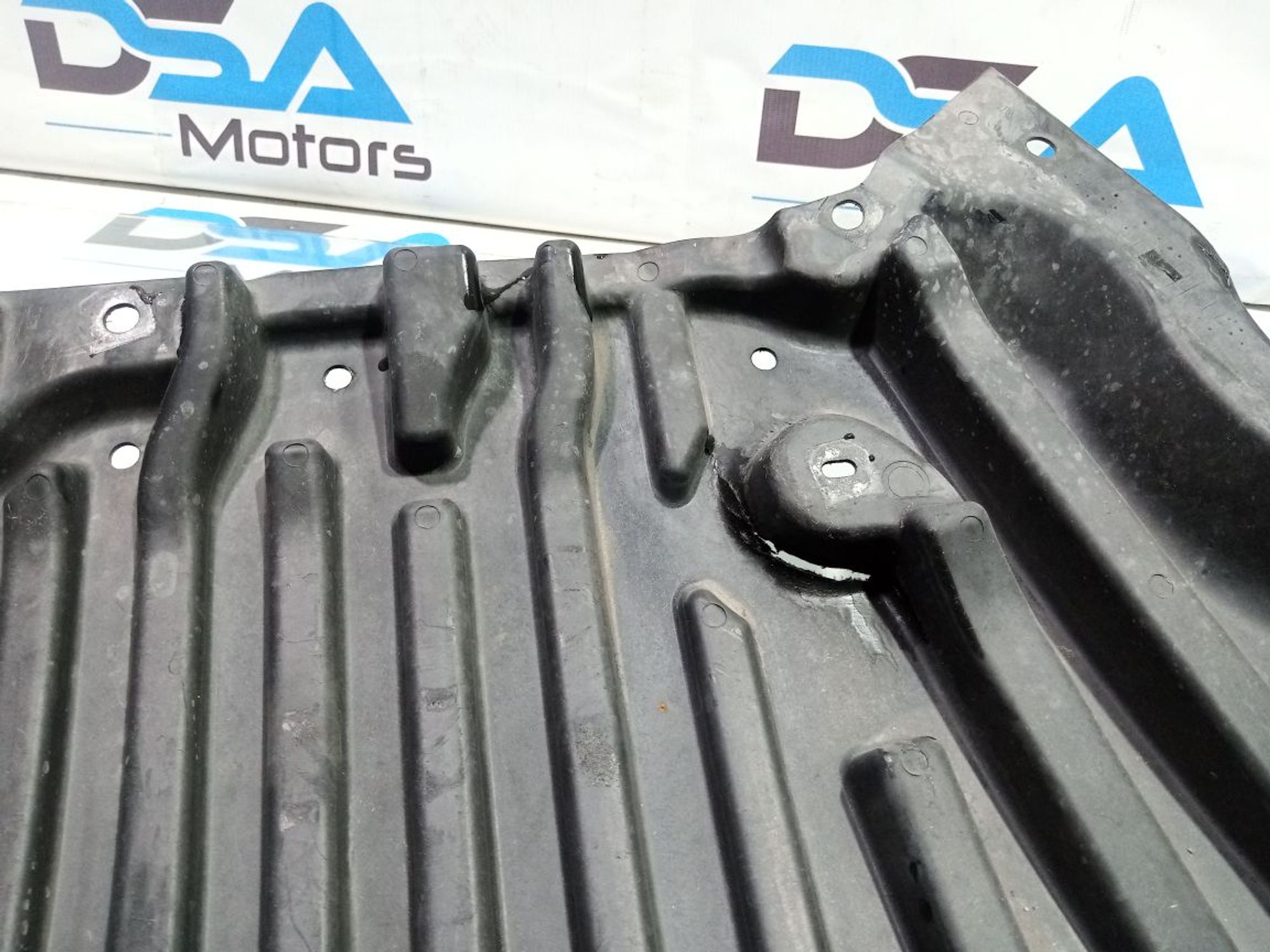 https://ycs.partsauto.market/partsauto-images/thmbs/userImages/b7628e092085f1f91467af1afb6e7630/part/20ec30c4-5df2-440d-a62f-487061c78f99_1748410802849.jpg