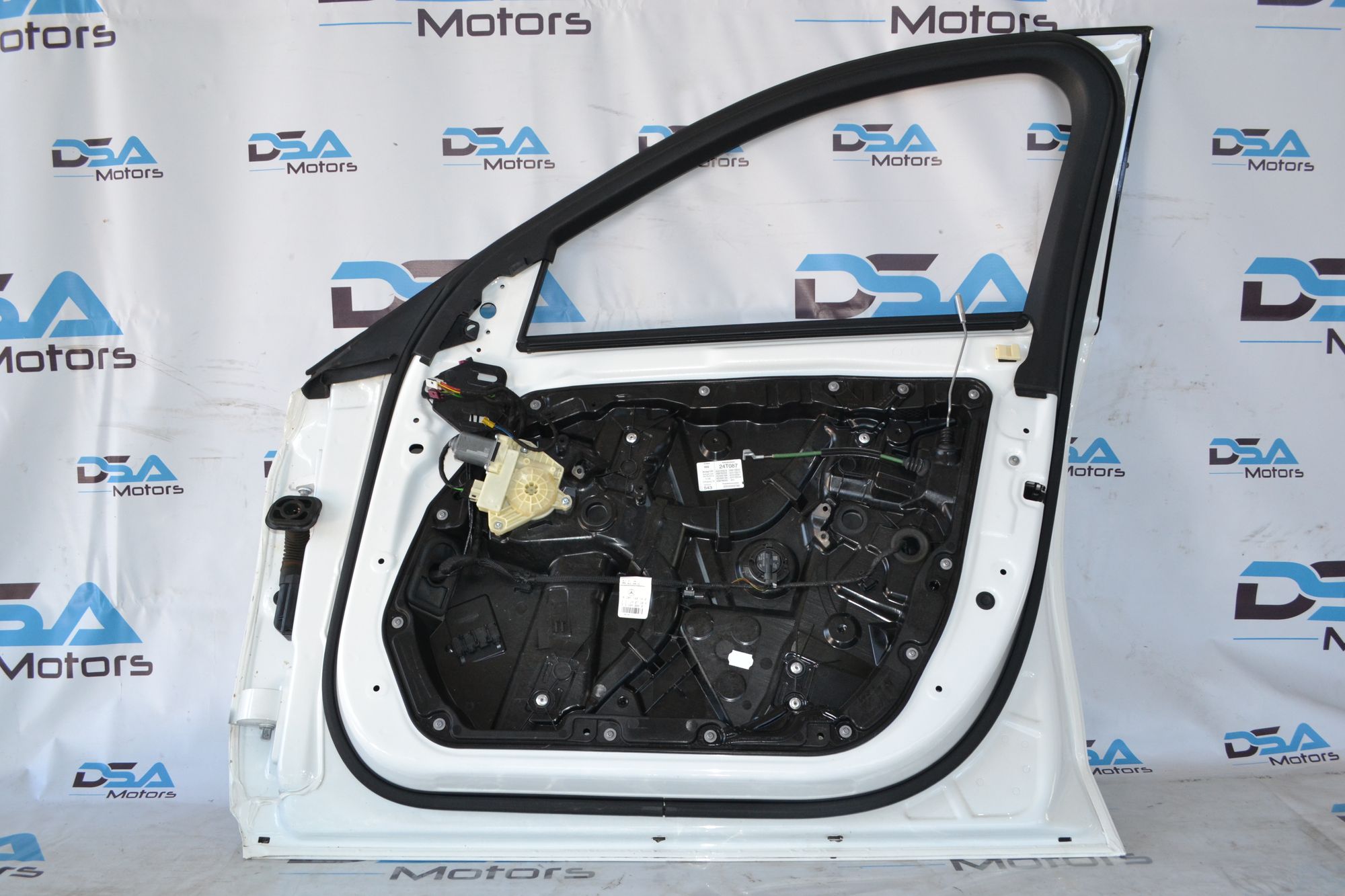 https://ycs.partsauto.market/partsauto-images/thmbs/userImages/b7628e092085f1f91467af1afb6e7630/part/20f3ecfe-d086-4152-a5c3-dded471678da_1782905132909.jpg