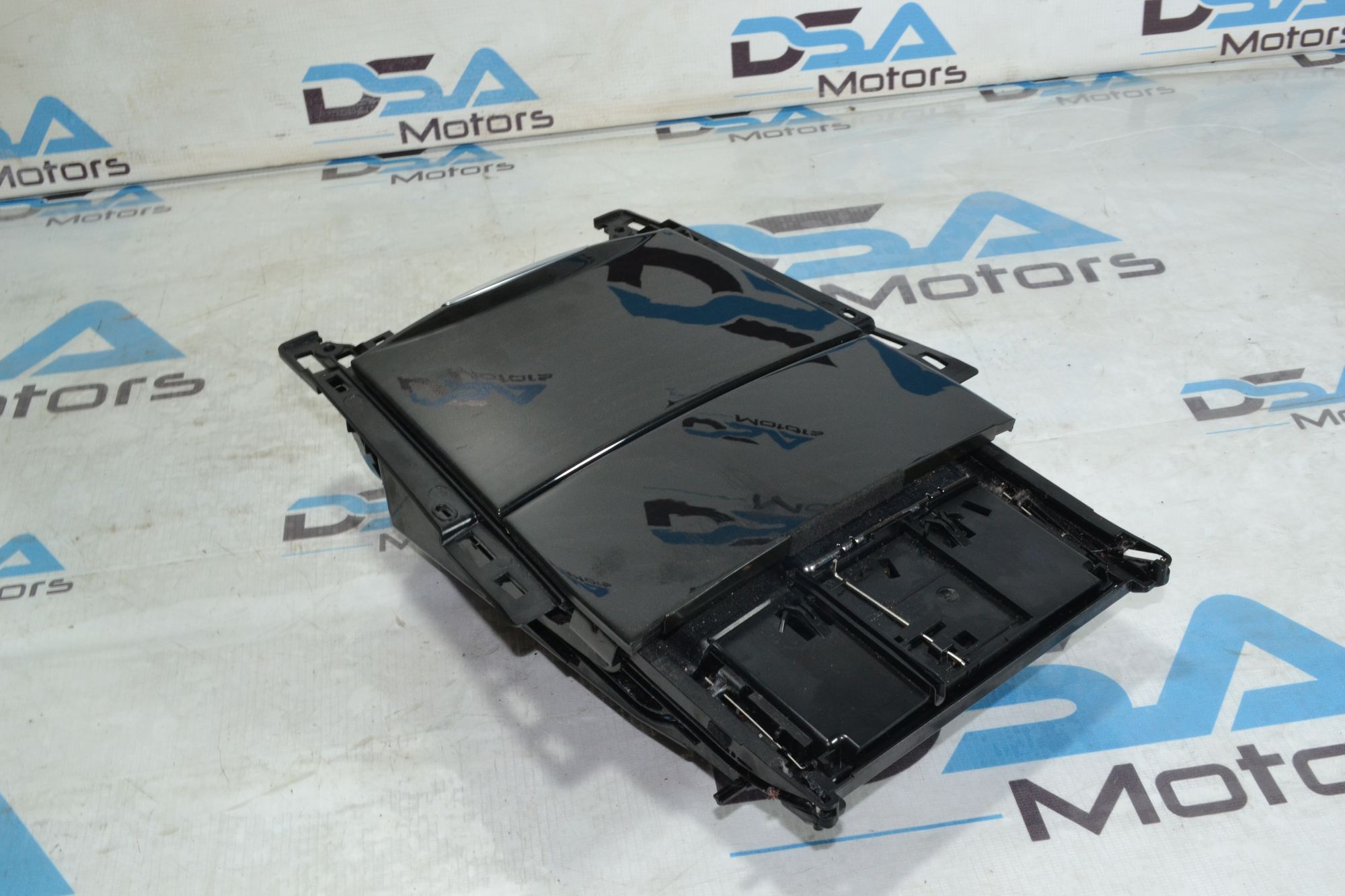 https://ycs.partsauto.market/partsauto-images/thmbs/userImages/b7628e092085f1f91467af1afb6e7630/part/213ef117-e8a5-46f1-b624-a8165228666c_1779945591598.jpg