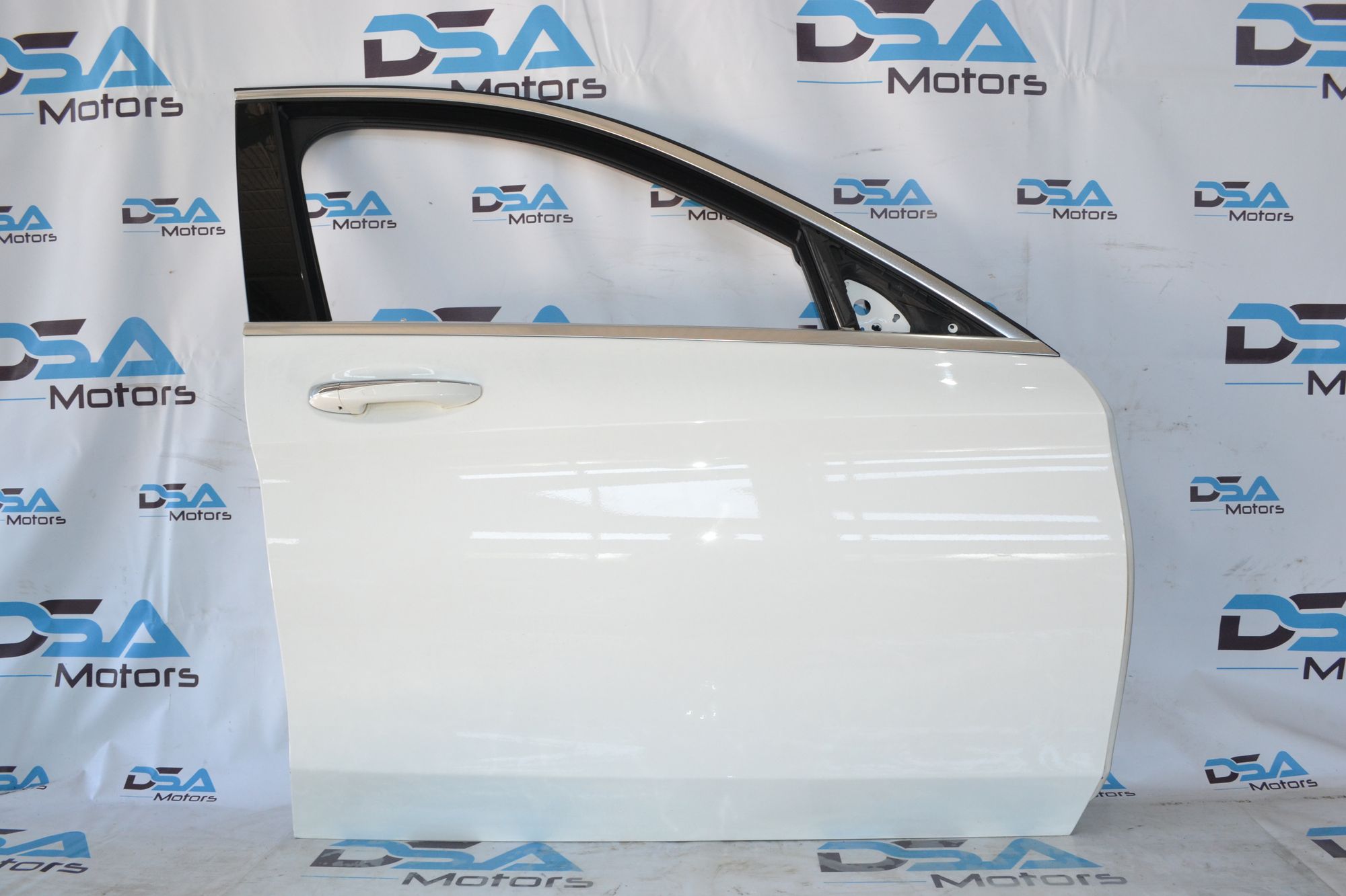 https://ycs.partsauto.market/partsauto-images/thmbs/userImages/b7628e092085f1f91467af1afb6e7630/part/21437800-8614-42ec-8312-1d15b9c2719d_1782905132507.jpg