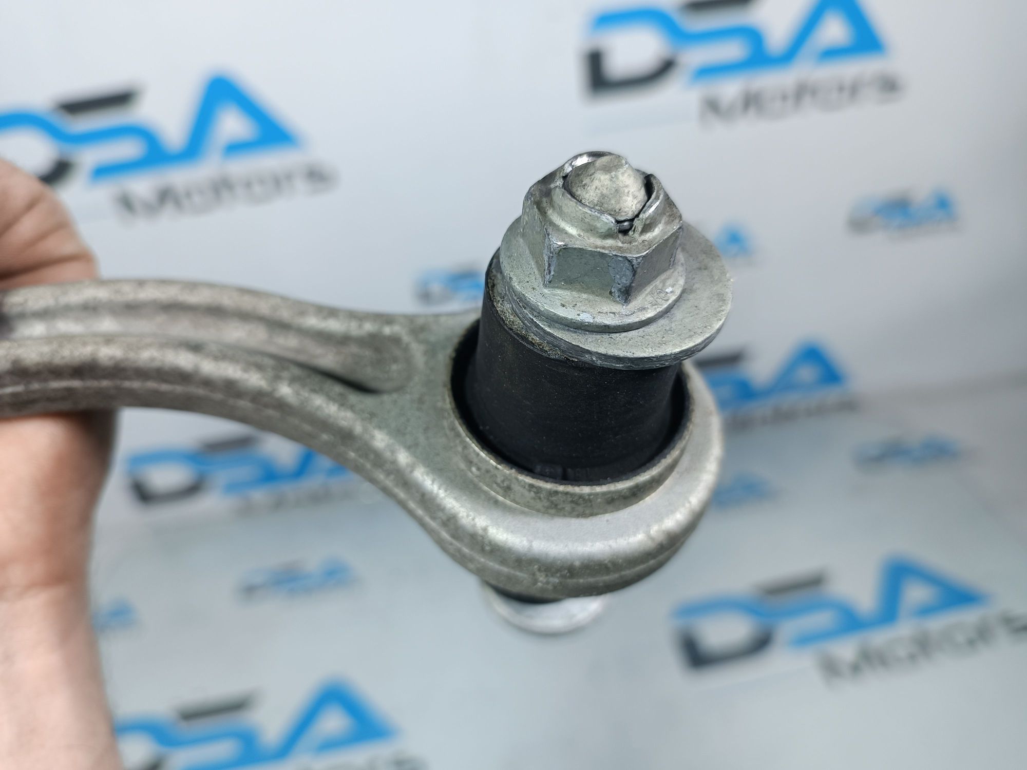 https://ycs.partsauto.market/partsauto-images/thmbs/userImages/b7628e092085f1f91467af1afb6e7630/part/21979ac9-6b27-4bca-a55d-ac49e2af398b_1707842744467.jpg