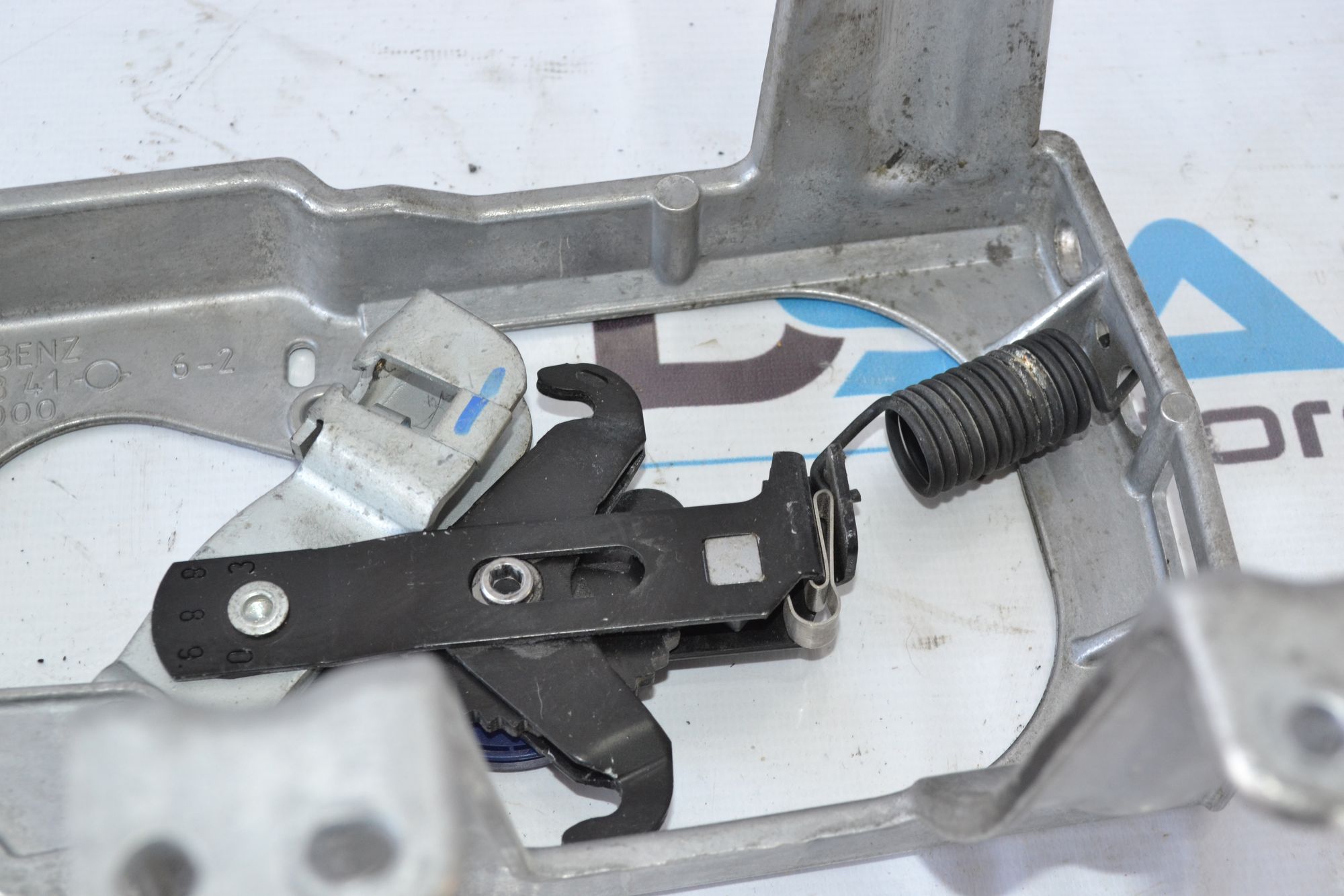 https://ycs.partsauto.market/partsauto-images/thmbs/userImages/b7628e092085f1f91467af1afb6e7630/part/227c439a-689f-4112-915d-47c222d8ea35_1781527109005.jpg
