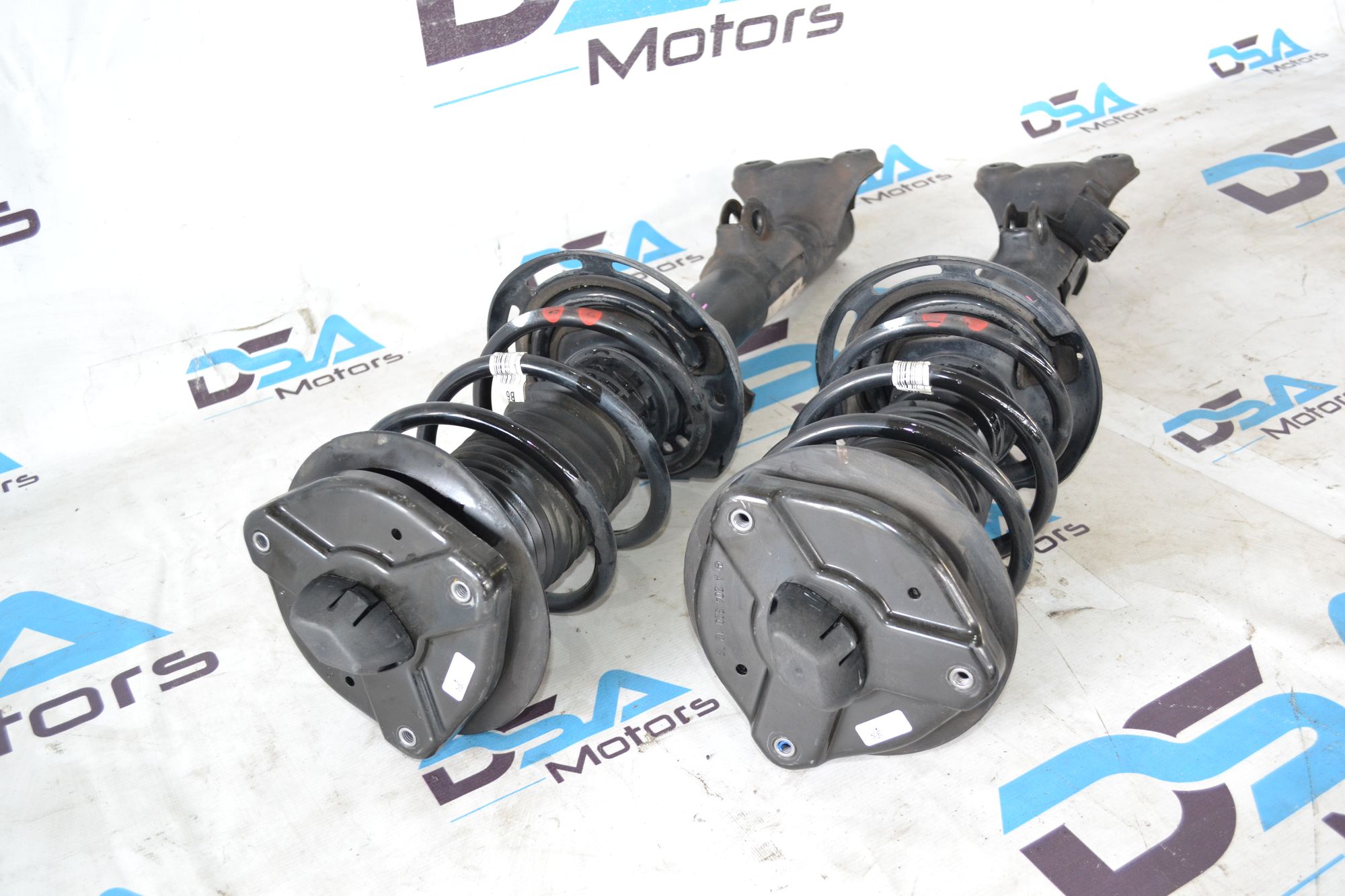 https://ycs.partsauto.market/partsauto-images/thmbs/userImages/b7628e092085f1f91467af1afb6e7630/part/22e3f898-f706-4e9d-9916-ddbe85959f1f_1785139537367.jpg