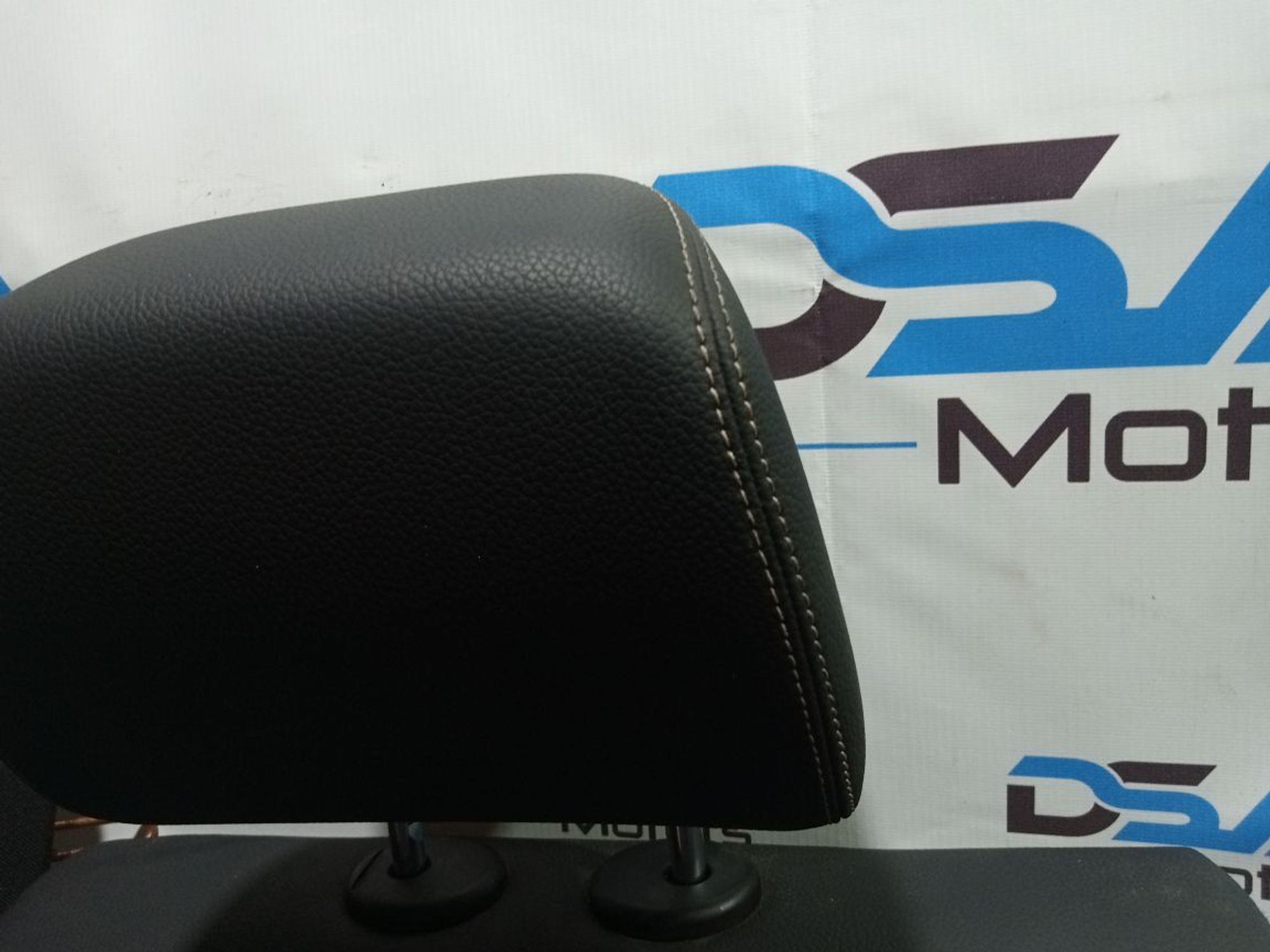 https://ycs.partsauto.market/partsauto-images/thmbs/userImages/b7628e092085f1f91467af1afb6e7630/part/232b8e7e-f4f0-4893-baa2-35a796561548_1749037460399.jpg