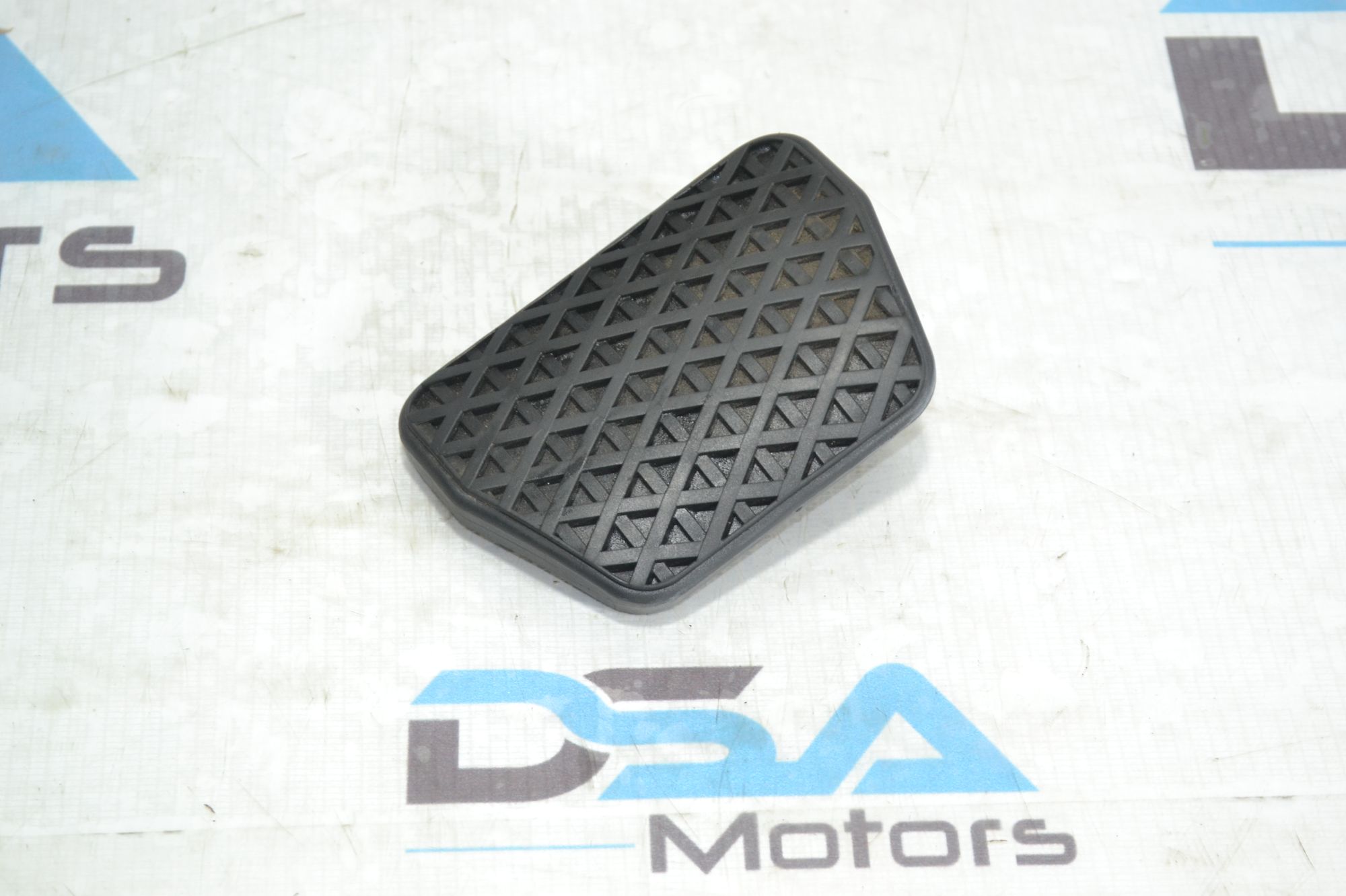https://ycs.partsauto.market/partsauto-images/thmbs/userImages/b7628e092085f1f91467af1afb6e7630/part/233428cc-25fd-4295-90f3-f011fffde898_1781243265879.jpg