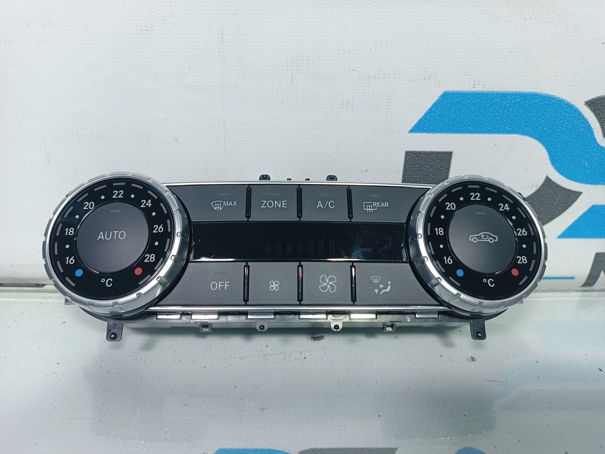 https://ycs.partsauto.market/partsauto-images/thmbs/userImages/b7628e092085f1f91467af1afb6e7630/part/23506888-cd75-4e6c-ba5e-433fbf8ca766_1700031862687.jpg