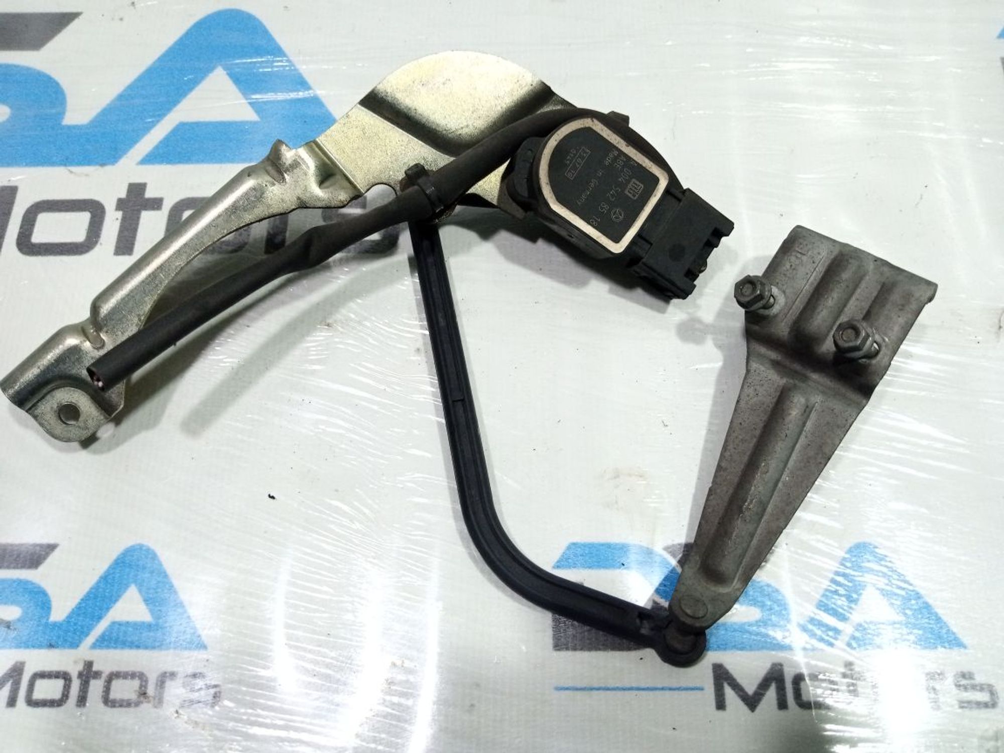 https://ycs.partsauto.market/partsauto-images/thmbs/userImages/b7628e092085f1f91467af1afb6e7630/part/23573c56-3aee-4879-98b4-95ac00443b20_1749817362256.jpg