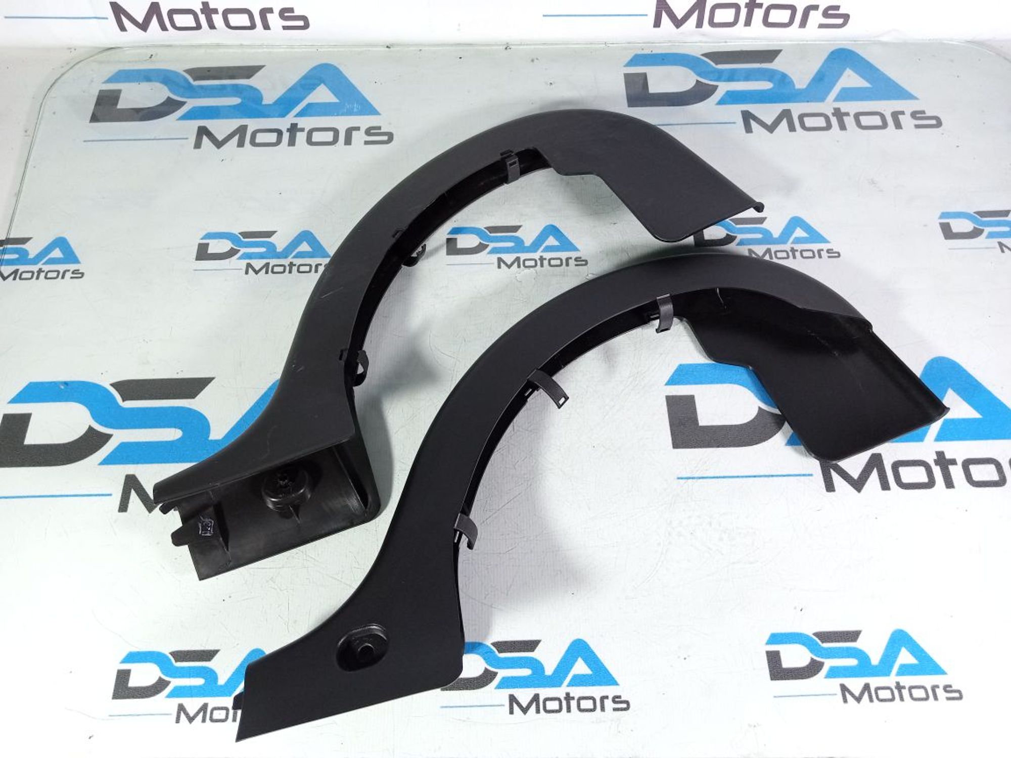 https://ycs.partsauto.market/partsauto-images/thmbs/userImages/b7628e092085f1f91467af1afb6e7630/part/2377defa-dc74-464c-91c6-b9e5cbf69455_1744899178019.jpg