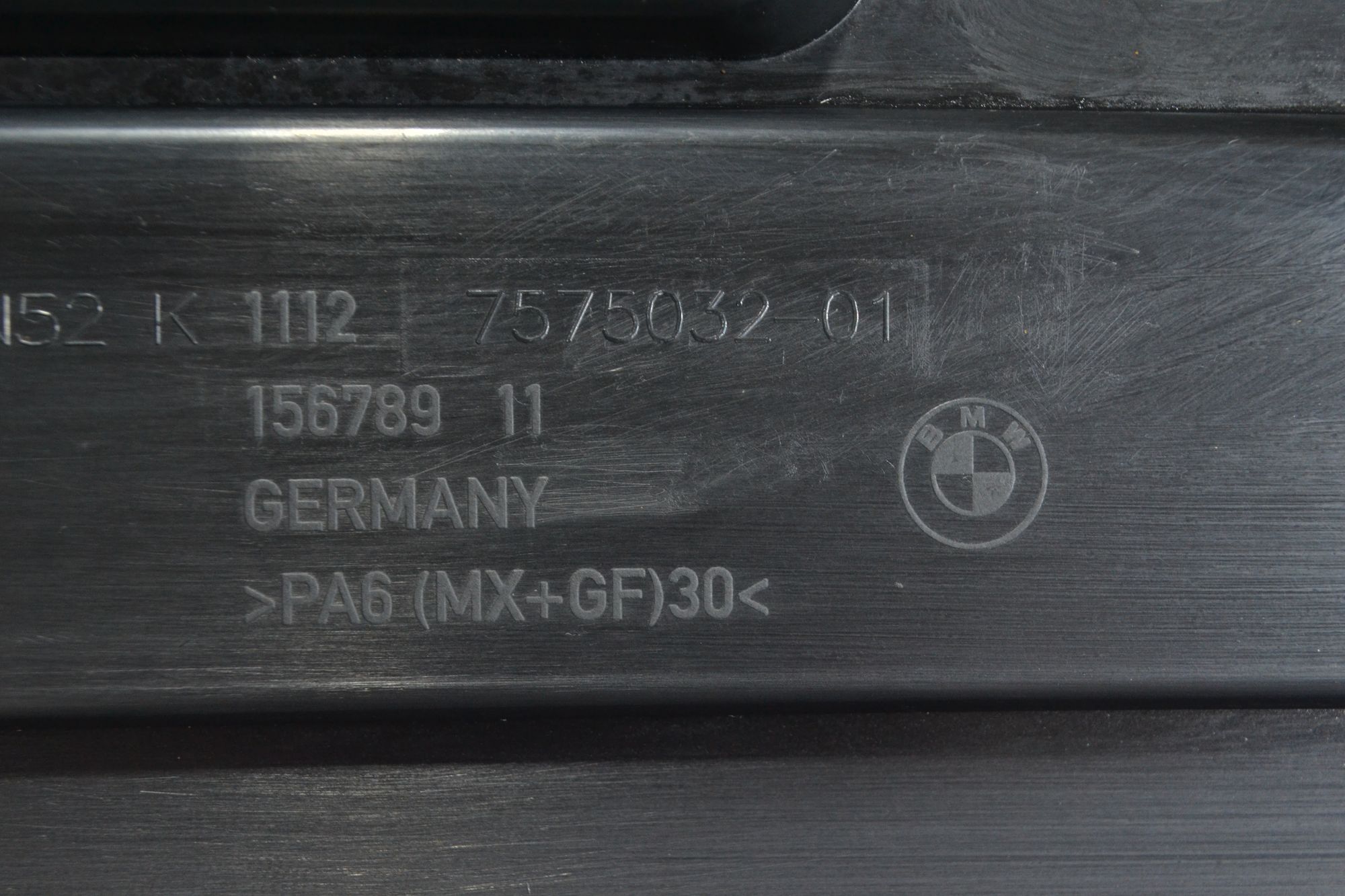 https://ycs.partsauto.market/partsauto-images/thmbs/userImages/b7628e092085f1f91467af1afb6e7630/part/238b4683-e7e6-45c8-a90e-735975beba7d_1781160802332.jpg