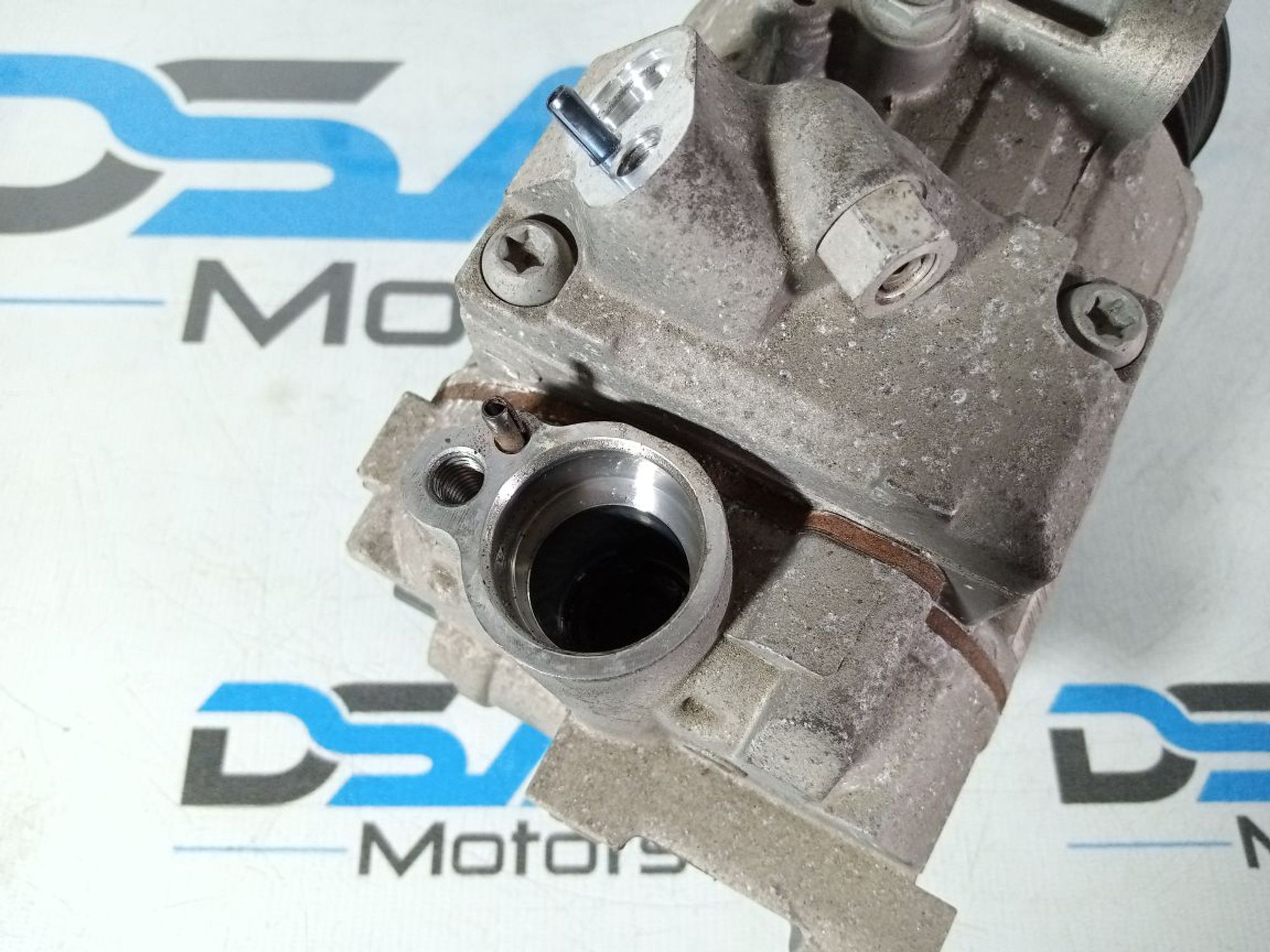 https://ycs.partsauto.market/partsauto-images/thmbs/userImages/b7628e092085f1f91467af1afb6e7630/part/2409d5ab-ea7e-409d-aafc-2d8ee6102d77_1747121951420.jpg