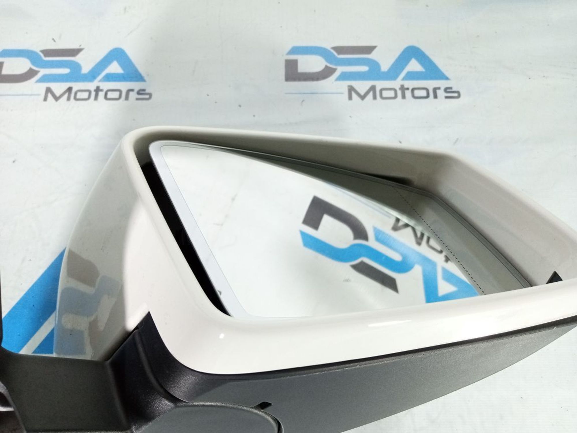https://ycs.partsauto.market/partsauto-images/thmbs/userImages/b7628e092085f1f91467af1afb6e7630/part/24c3f161-5744-4f1a-ac62-cdb486fdab06_1730467998856.jpg
