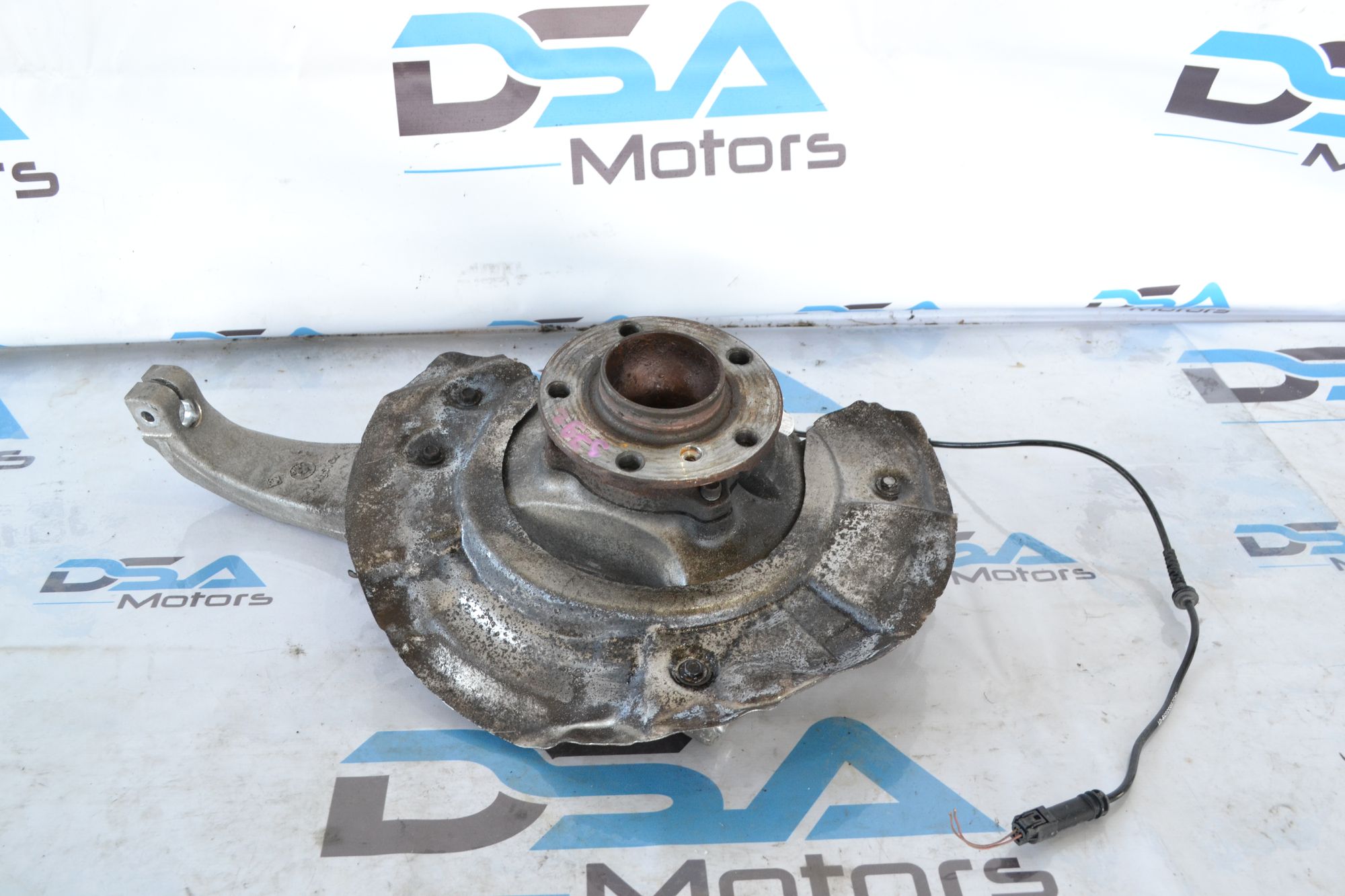 https://ycs.partsauto.market/partsauto-images/thmbs/userImages/b7628e092085f1f91467af1afb6e7630/part/24ef9de6-3600-4bf5-9408-087f523bc37d_1781506273774.jpg