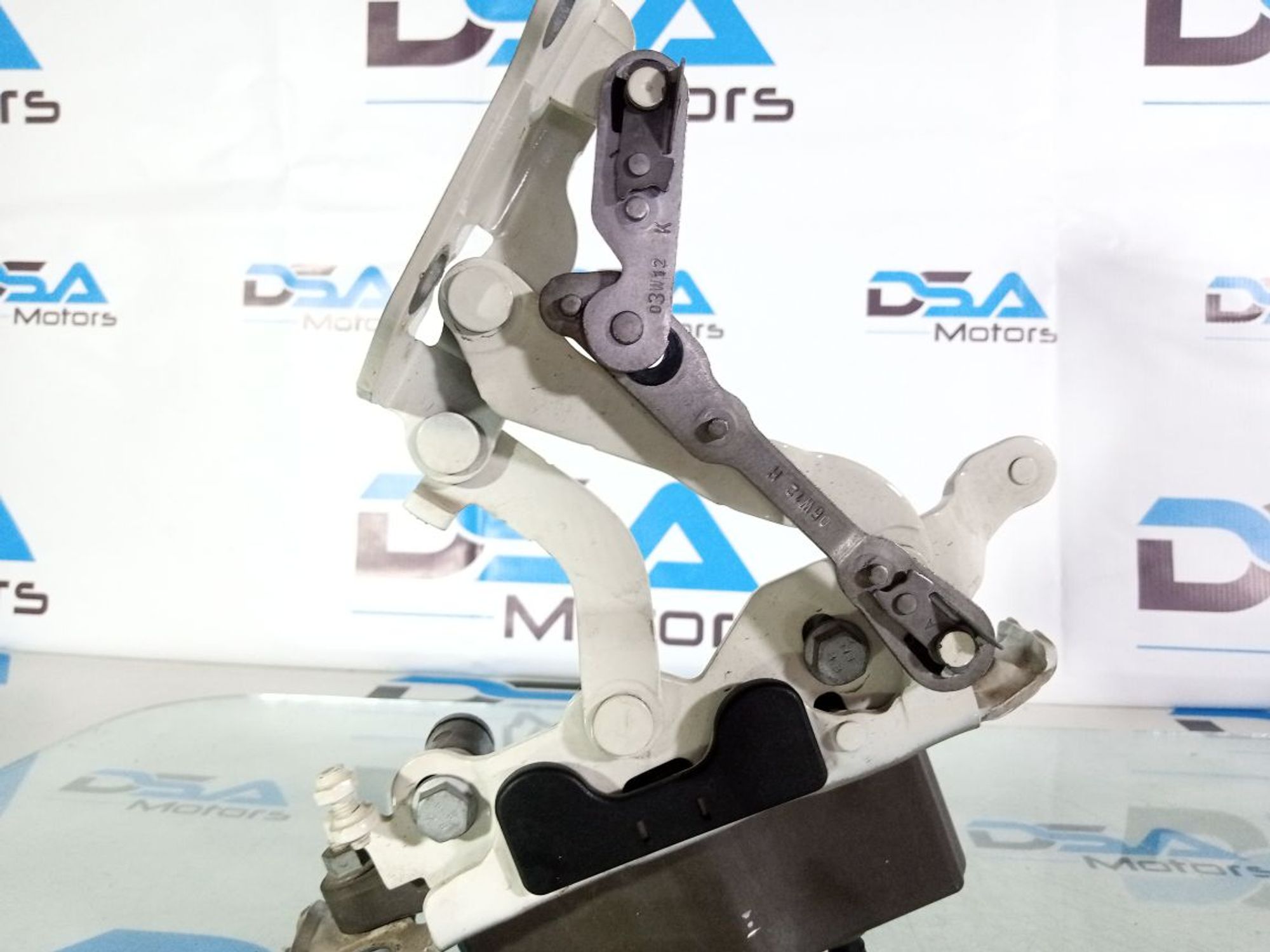 https://ycs.partsauto.market/partsauto-images/thmbs/userImages/b7628e092085f1f91467af1afb6e7630/part/2539c4d6-7fcf-48c5-ac70-bc63e9212da9_1740487831508.jpg