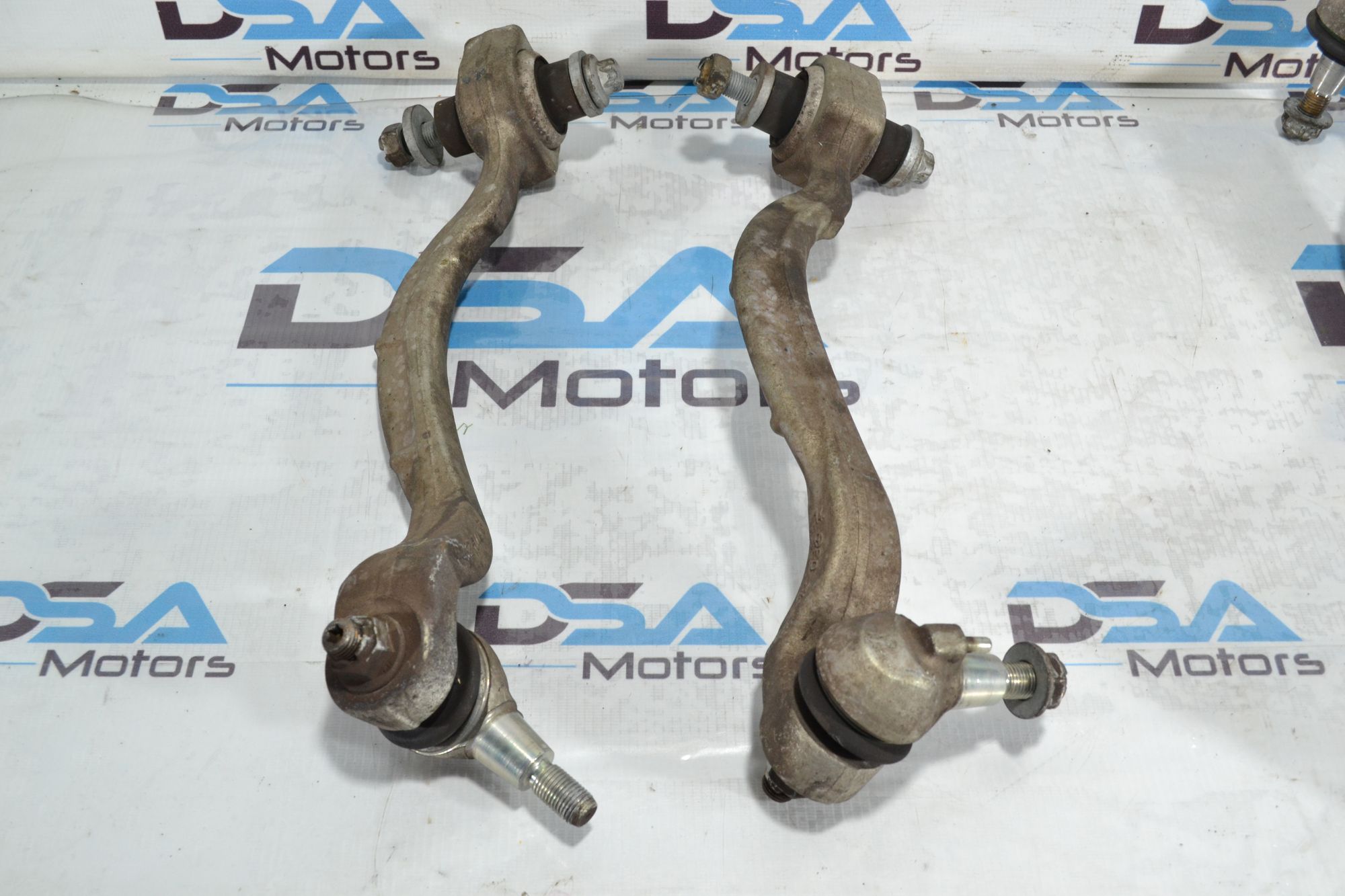 https://ycs.partsauto.market/partsauto-images/thmbs/userImages/b7628e092085f1f91467af1afb6e7630/part/266c66c4-ac4f-4e57-881c-2ba8fb400204_1779087800458.jpg