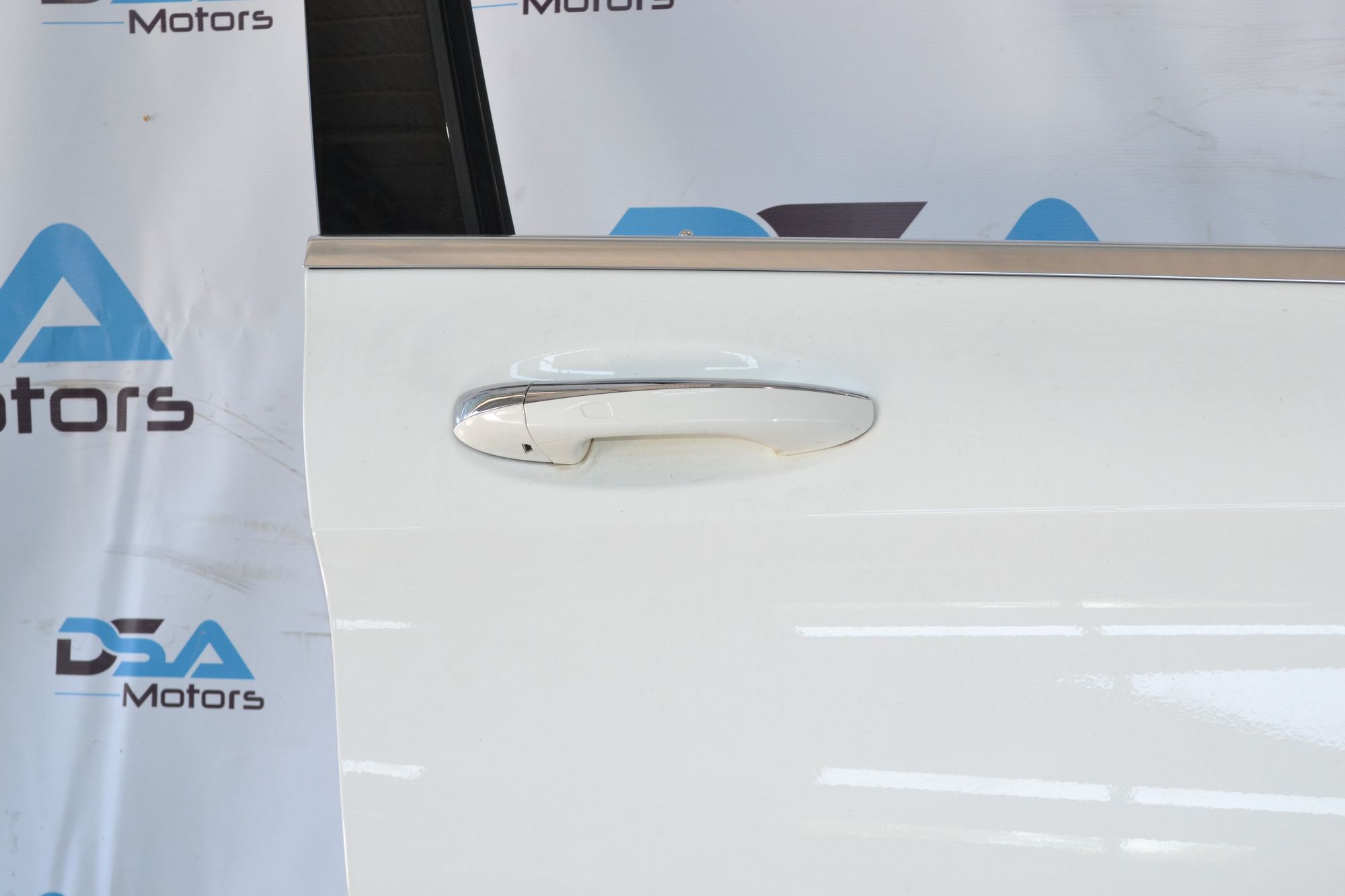 https://ycs.partsauto.market/partsauto-images/thmbs/userImages/b7628e092085f1f91467af1afb6e7630/part/266e9f25-f505-4e8d-96e5-374cc53a164d_1782905133105.jpg