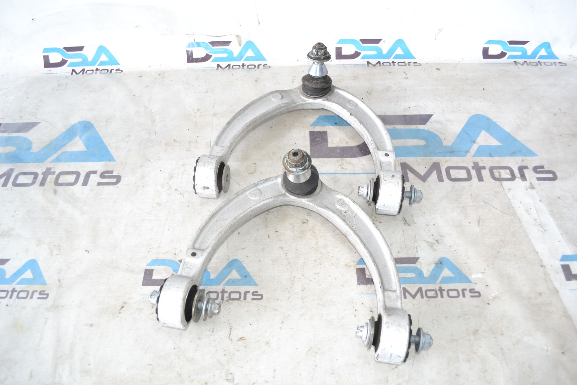 https://ycs.partsauto.market/partsauto-images/thmbs/userImages/b7628e092085f1f91467af1afb6e7630/part/26973452-da28-4bf2-bd60-1f12c0158625_1785421625228.jpg