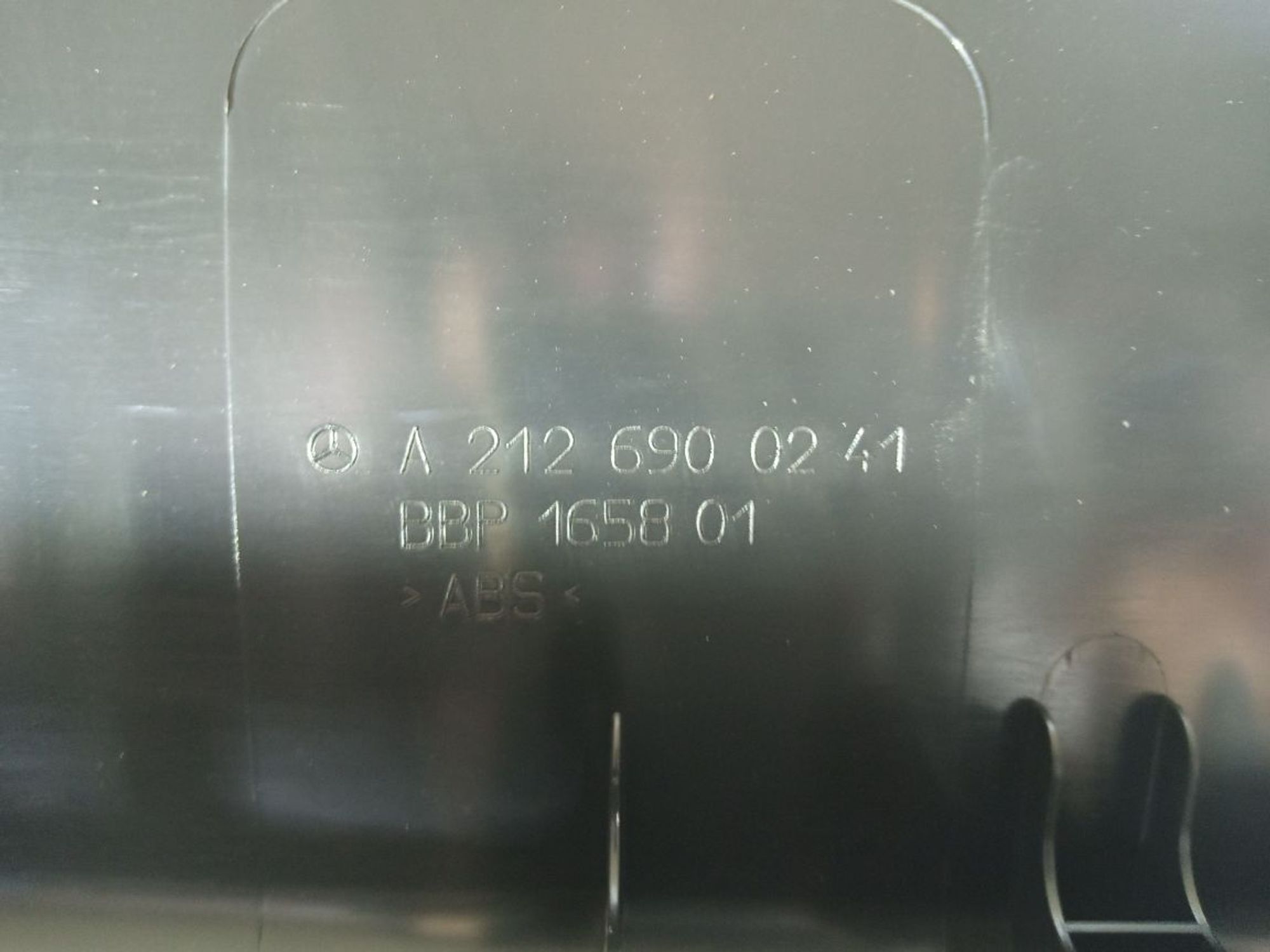 https://ycs.partsauto.market/partsauto-images/thmbs/userImages/b7628e092085f1f91467af1afb6e7630/part/269aa518-f1ee-43d9-a4c2-5d8c8df201d2_1740677560968.jpg