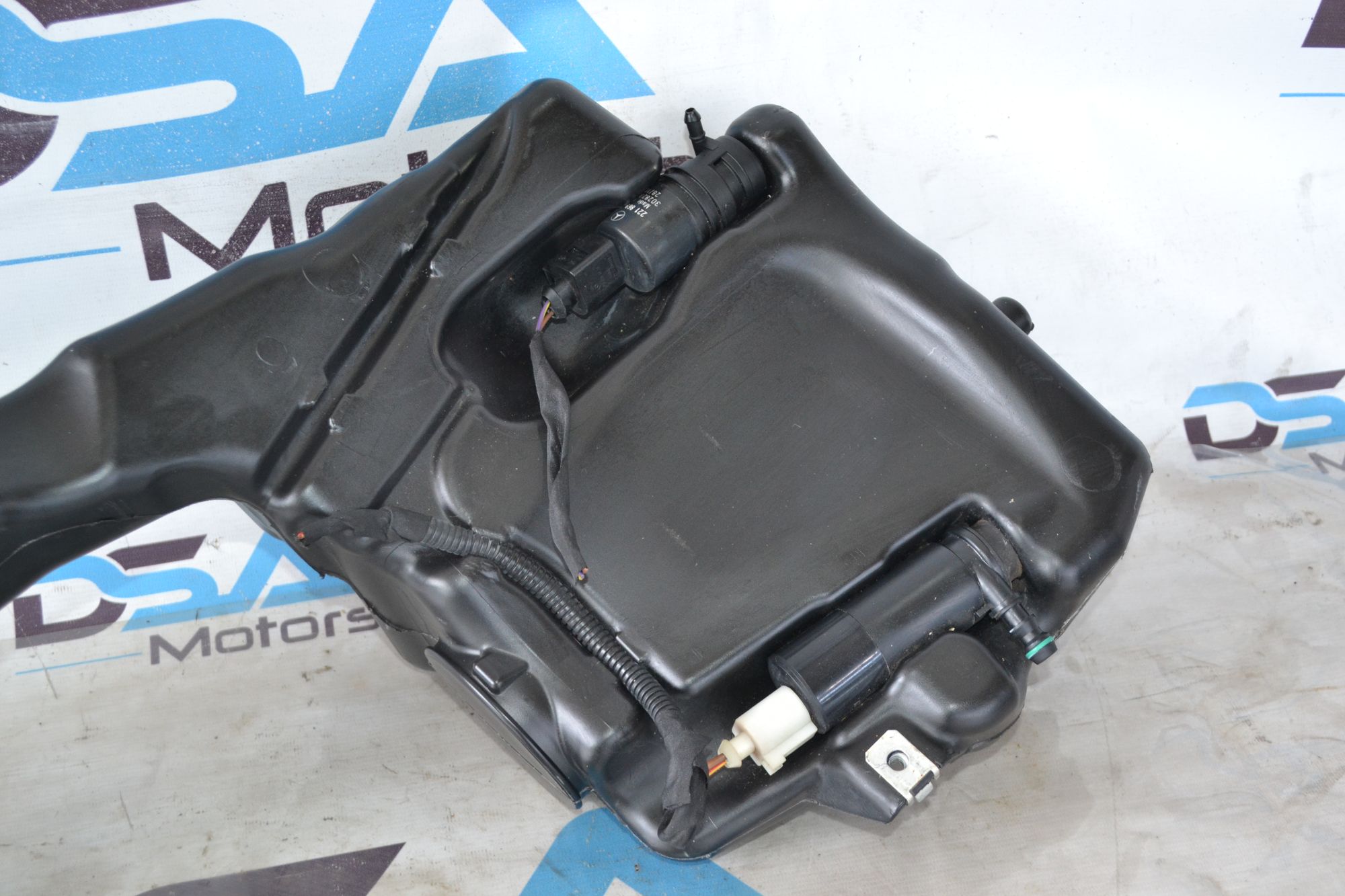 Бачок омывателя Mercedes W204/W212/CLS С218  из Японии, 3500 рублей, Кореновск