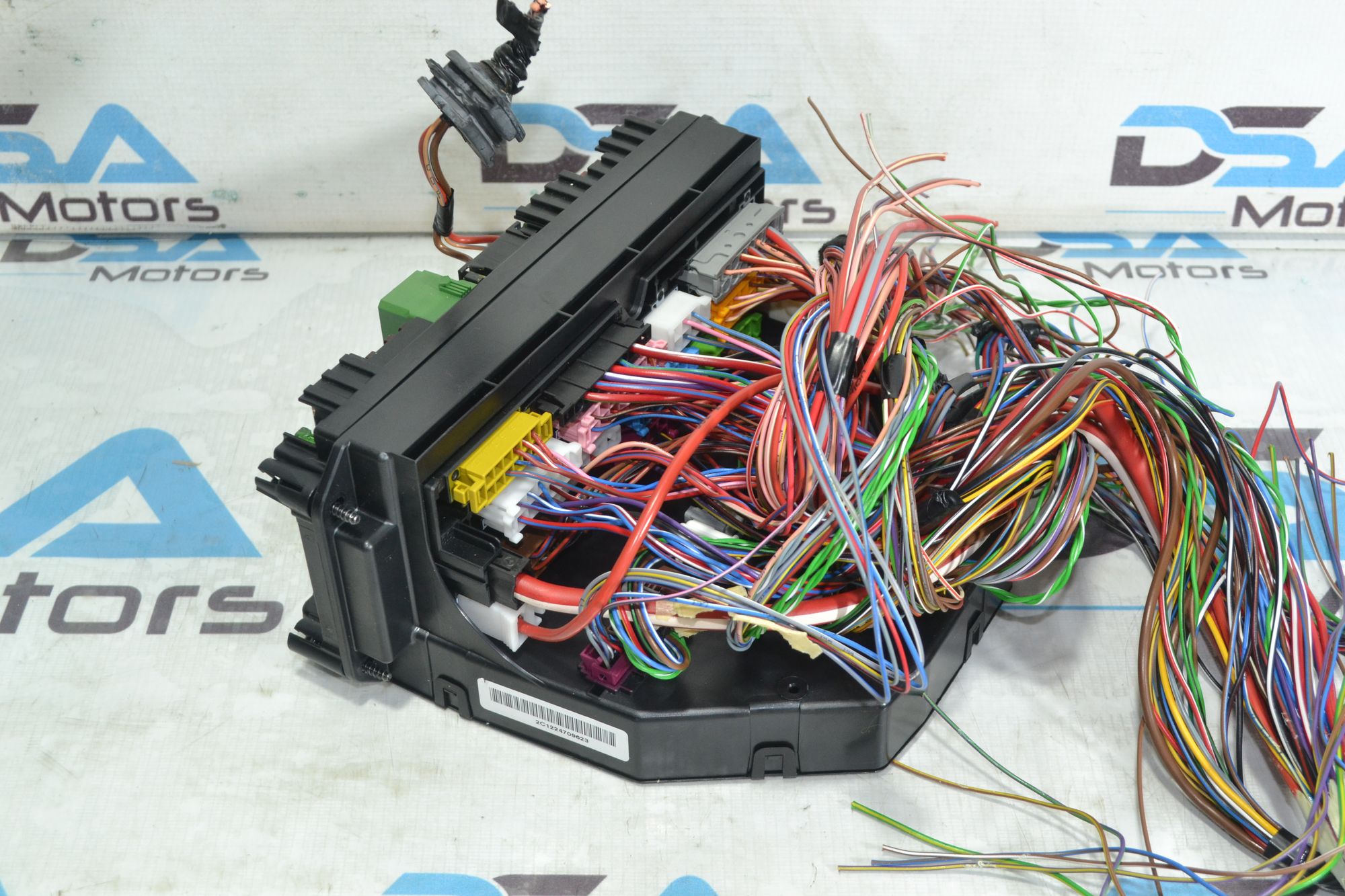 https://ycs.partsauto.market/partsauto-images/thmbs/userImages/b7628e092085f1f91467af1afb6e7630/part/276e0f6a-1576-42ff-aa5a-280abd45dea1_1781247422661.jpg