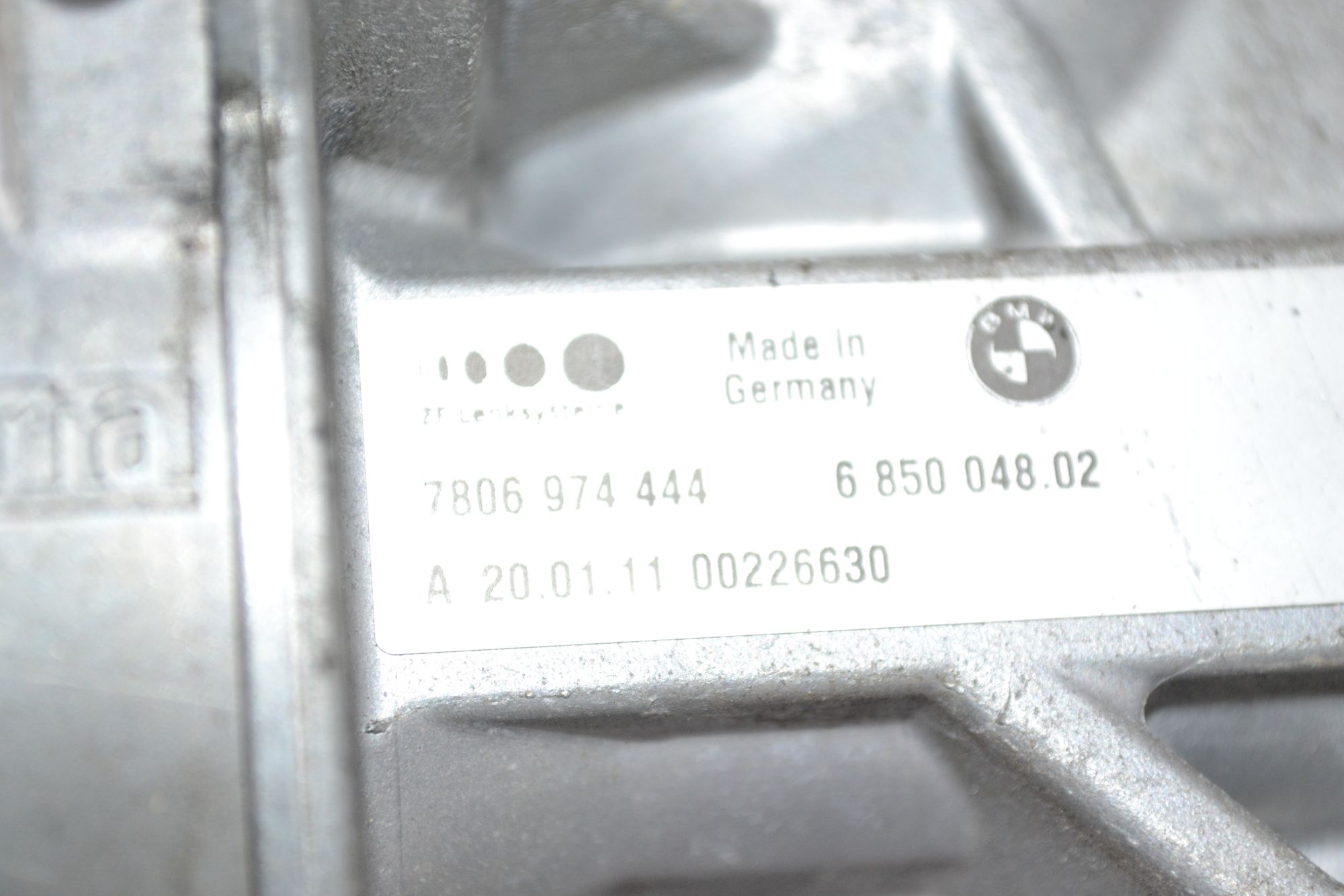 https://ycs.partsauto.market/partsauto-images/thmbs/userImages/b7628e092085f1f91467af1afb6e7630/part/278e7034-f733-4b1f-b529-ecc7dc5bf8ed_1785501465587.jpg