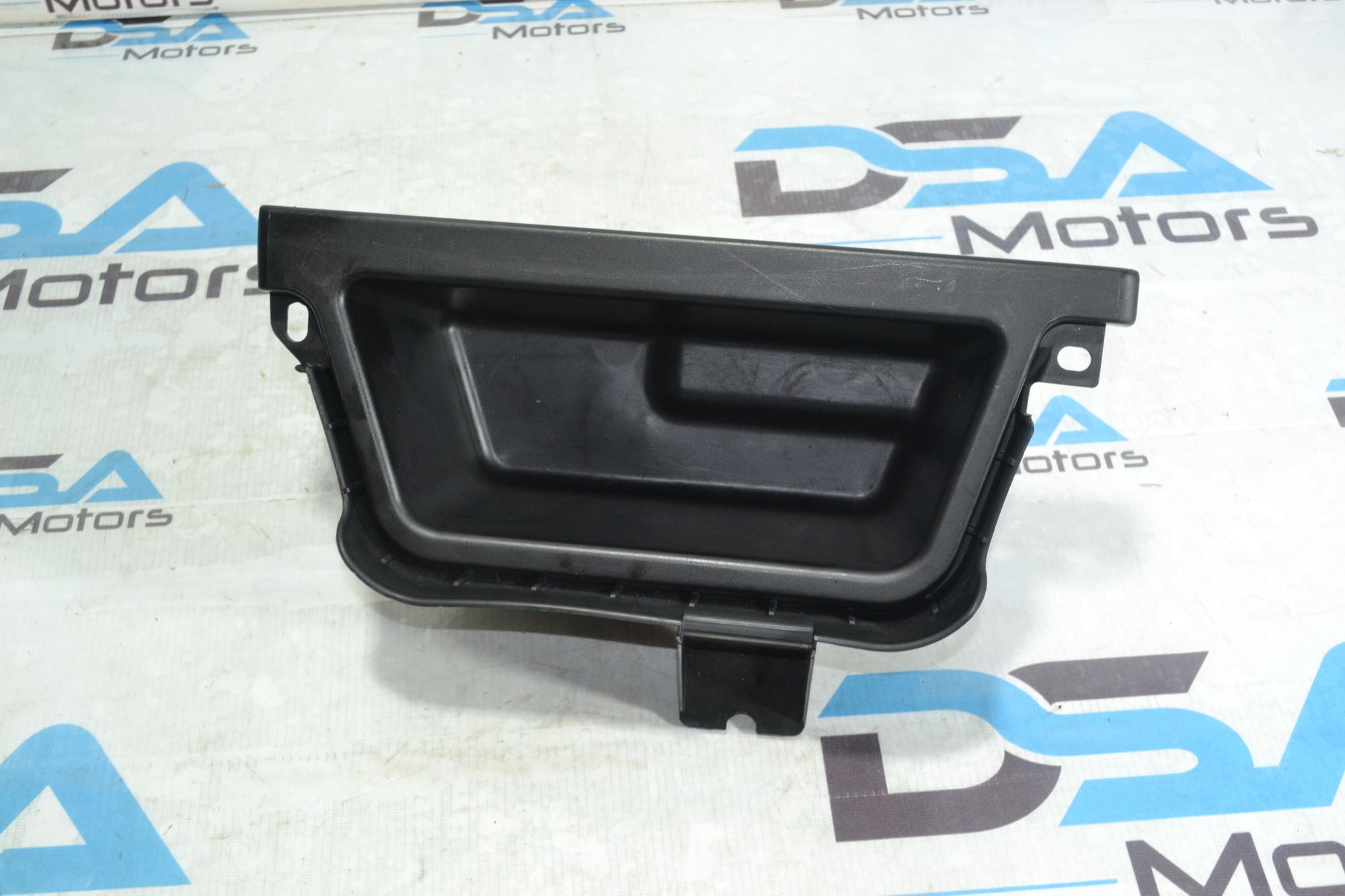 https://ycs.partsauto.market/partsauto-images/thmbs/userImages/b7628e092085f1f91467af1afb6e7630/part/27c08d46-c67c-47e3-9d61-f9d63b7e4dbb_1781007693233.jpg