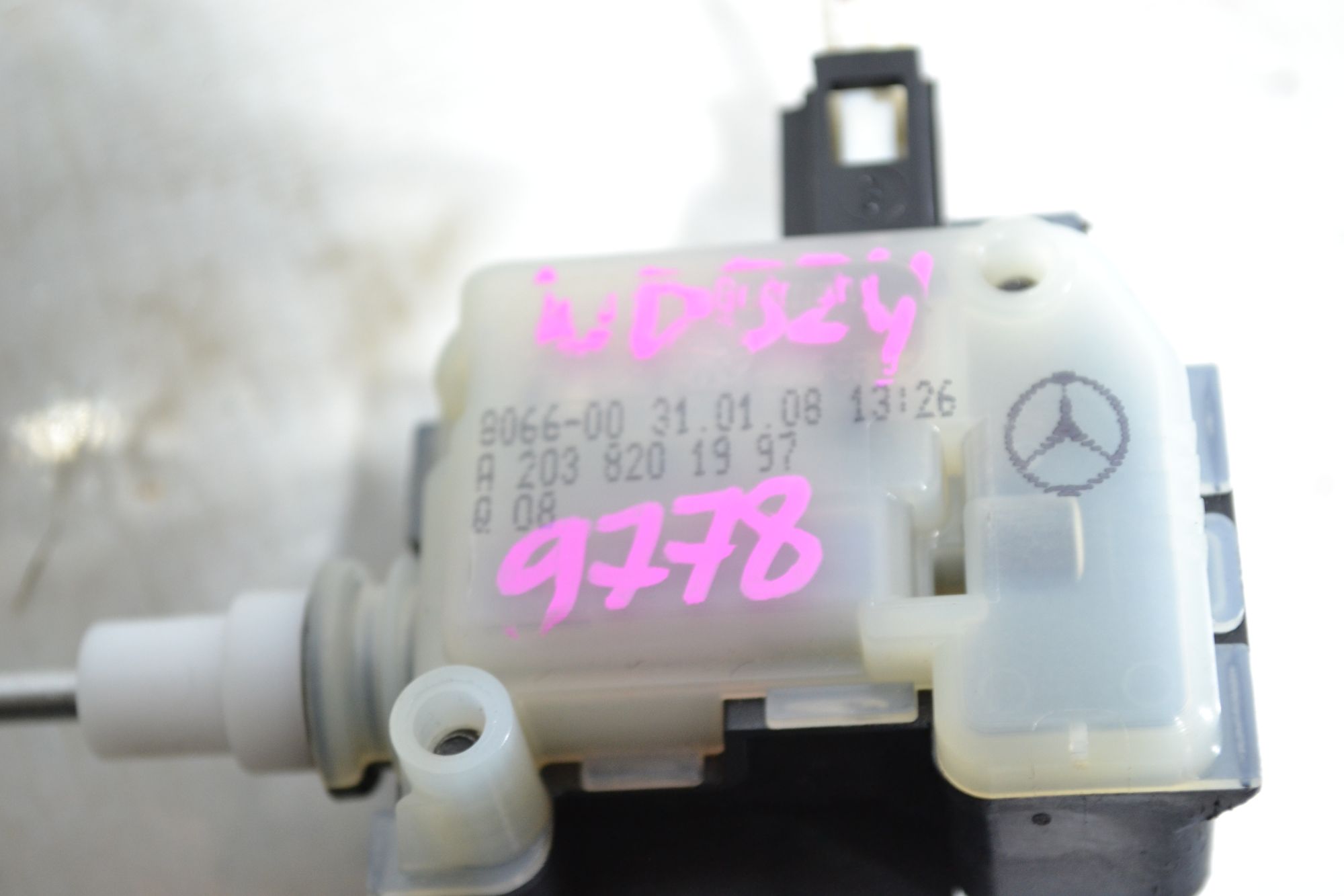 https://ycs.partsauto.market/partsauto-images/thmbs/userImages/b7628e092085f1f91467af1afb6e7630/part/27c1e943-48a0-4f23-a9ca-1073759e7b3d_1781591588951.jpg