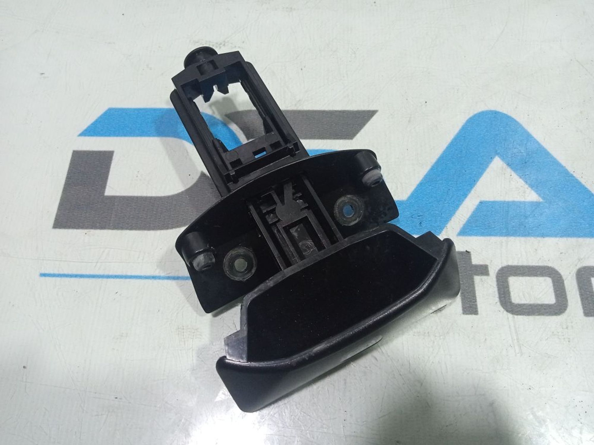https://ycs.partsauto.market/partsauto-images/thmbs/userImages/b7628e092085f1f91467af1afb6e7630/part/27ce35d8-b60a-4627-beb8-e0389765f6a5_1748869506244.jpg