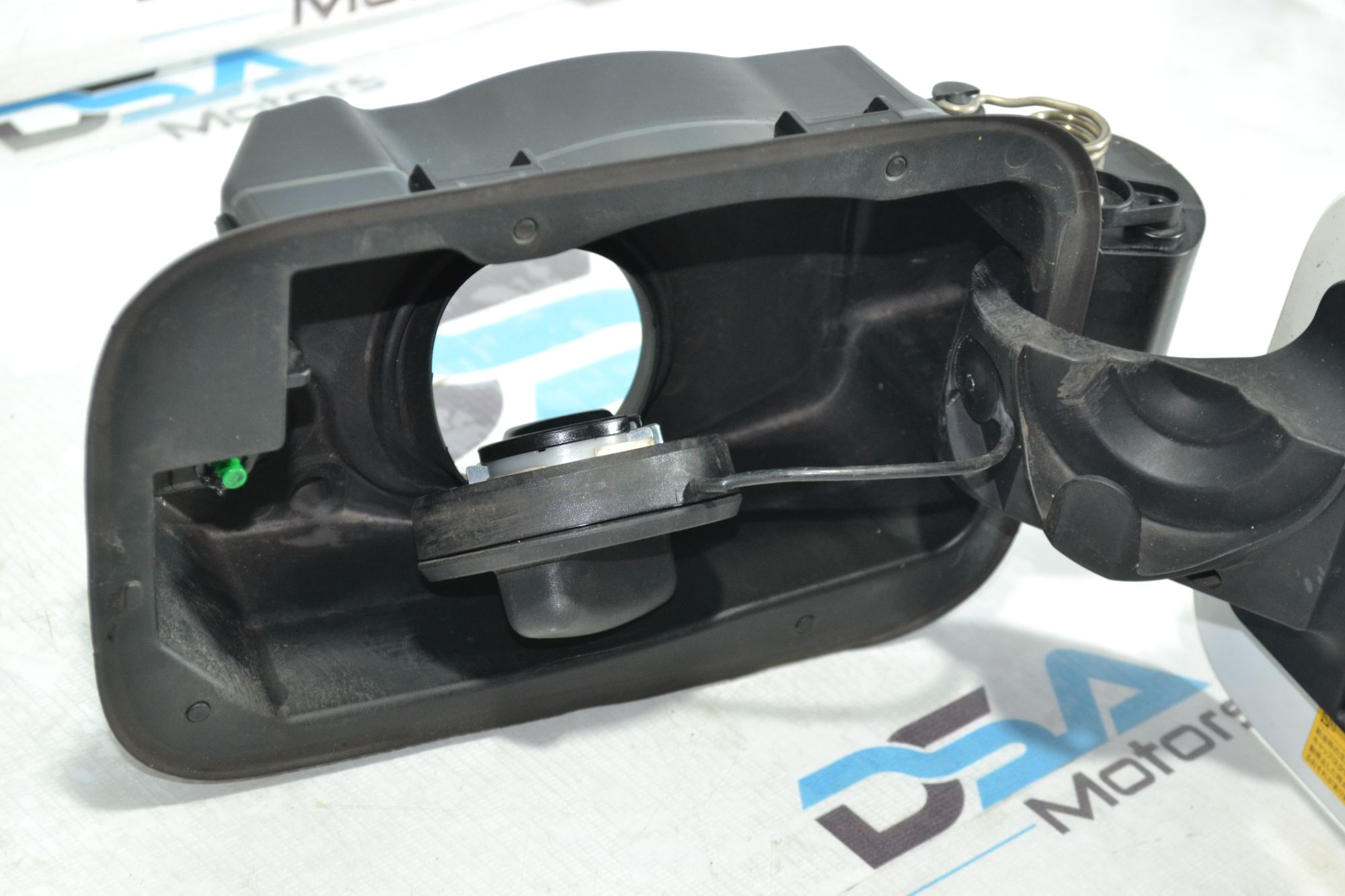 https://ycs.partsauto.market/partsauto-images/thmbs/userImages/b7628e092085f1f91467af1afb6e7630/part/28057afa-dc54-4244-bcbd-ab8200427061_1780300496343.jpg