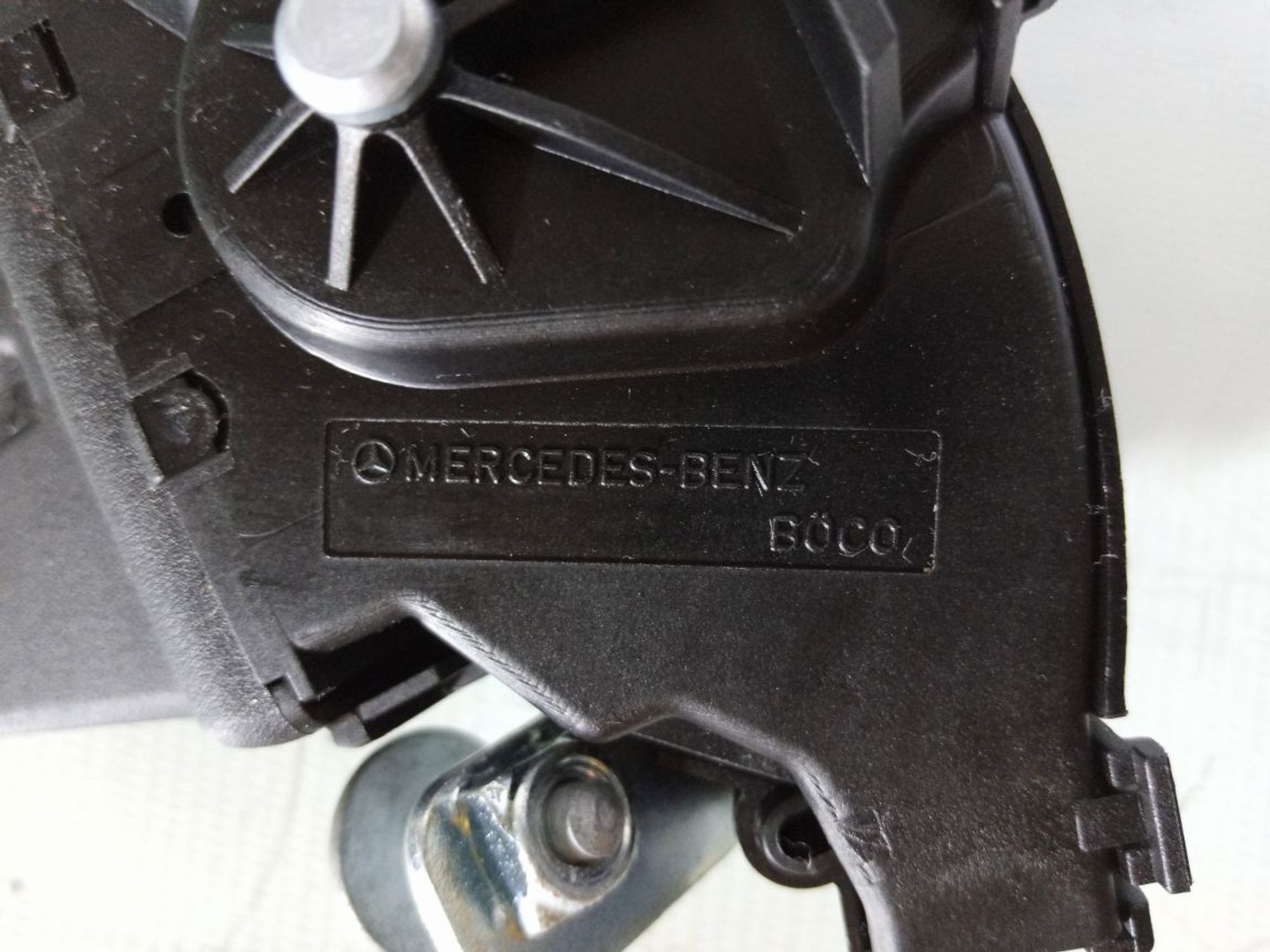 https://ycs.partsauto.market/partsauto-images/thmbs/userImages/b7628e092085f1f91467af1afb6e7630/part/283d84dc-335a-4372-83d0-7964897d5ddb_1740490999358.jpg