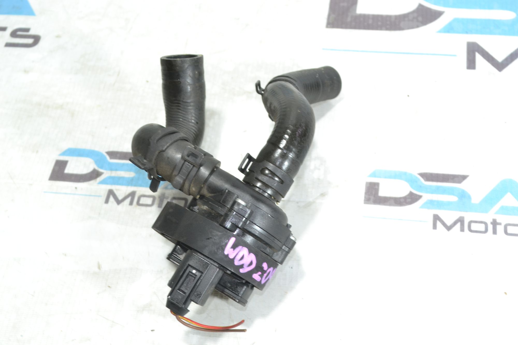 https://ycs.partsauto.market/partsauto-images/thmbs/userImages/b7628e092085f1f91467af1afb6e7630/part/28574a1a-5e86-43ef-8e3f-cc10eaa06282_1780998647696.jpg