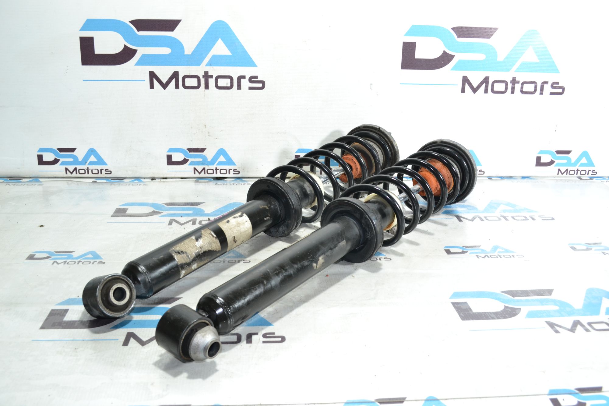 https://ycs.partsauto.market/partsauto-images/thmbs/userImages/b7628e092085f1f91467af1afb6e7630/part/288885db-53ee-492b-bc62-bd47c93f071e_1779957207710.jpg